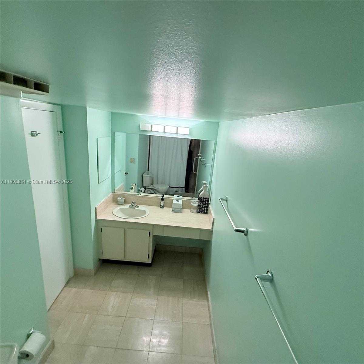 Small Image of 1201 SOUTH OCEAN DR #1609S, Hollywood Number 21