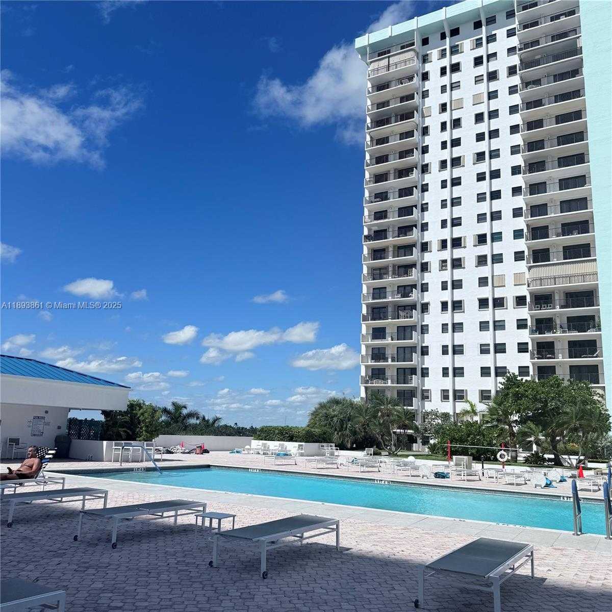 Small Image of 1201 SOUTH OCEAN DR #1609S, Hollywood Number 32
