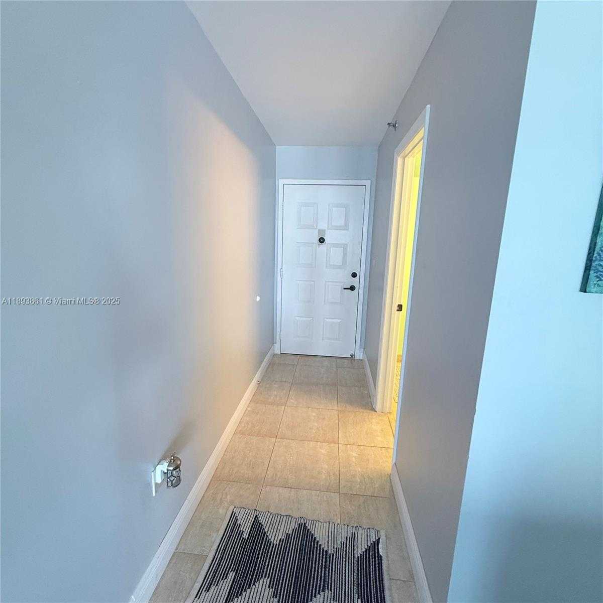 Small Image of 1201 SOUTH OCEAN DR #1609S, Hollywood Number 9
