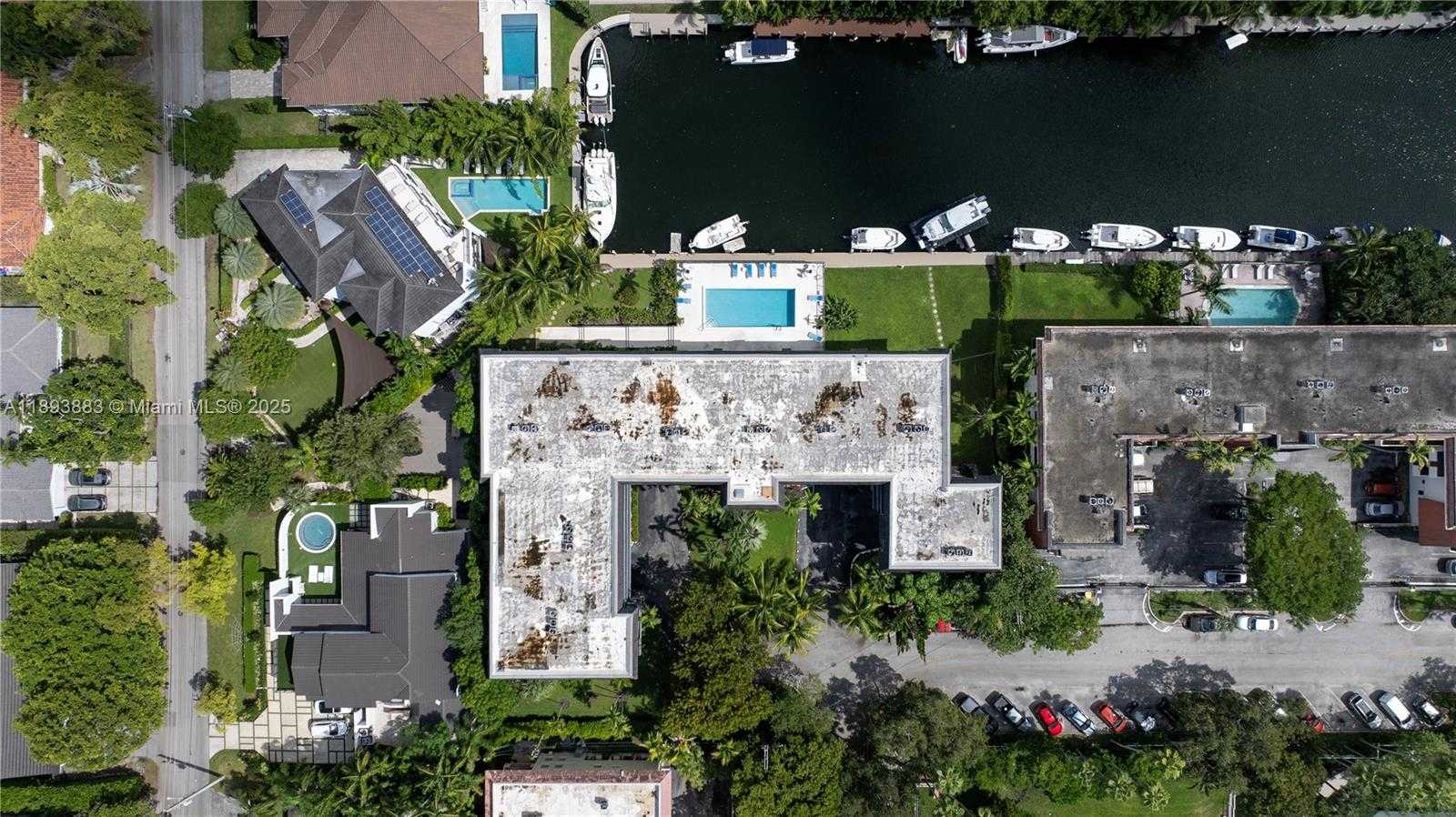 Small Image of 6815 EDGEWATER DR #108, Coral Gables Number 23