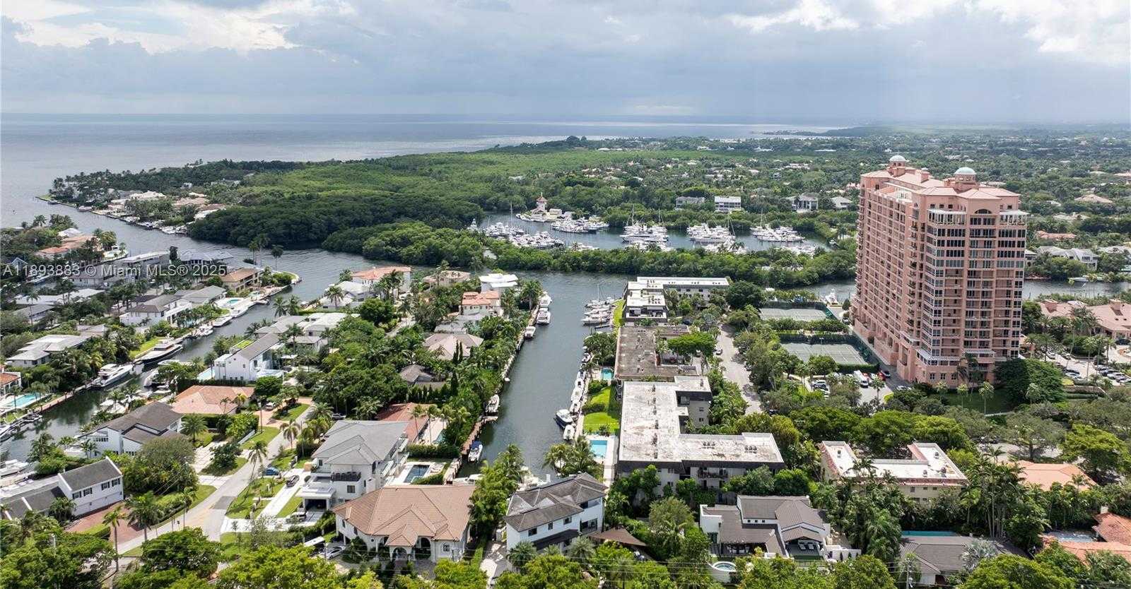 Small Image of 6815 EDGEWATER DR #108, Coral Gables Number 26