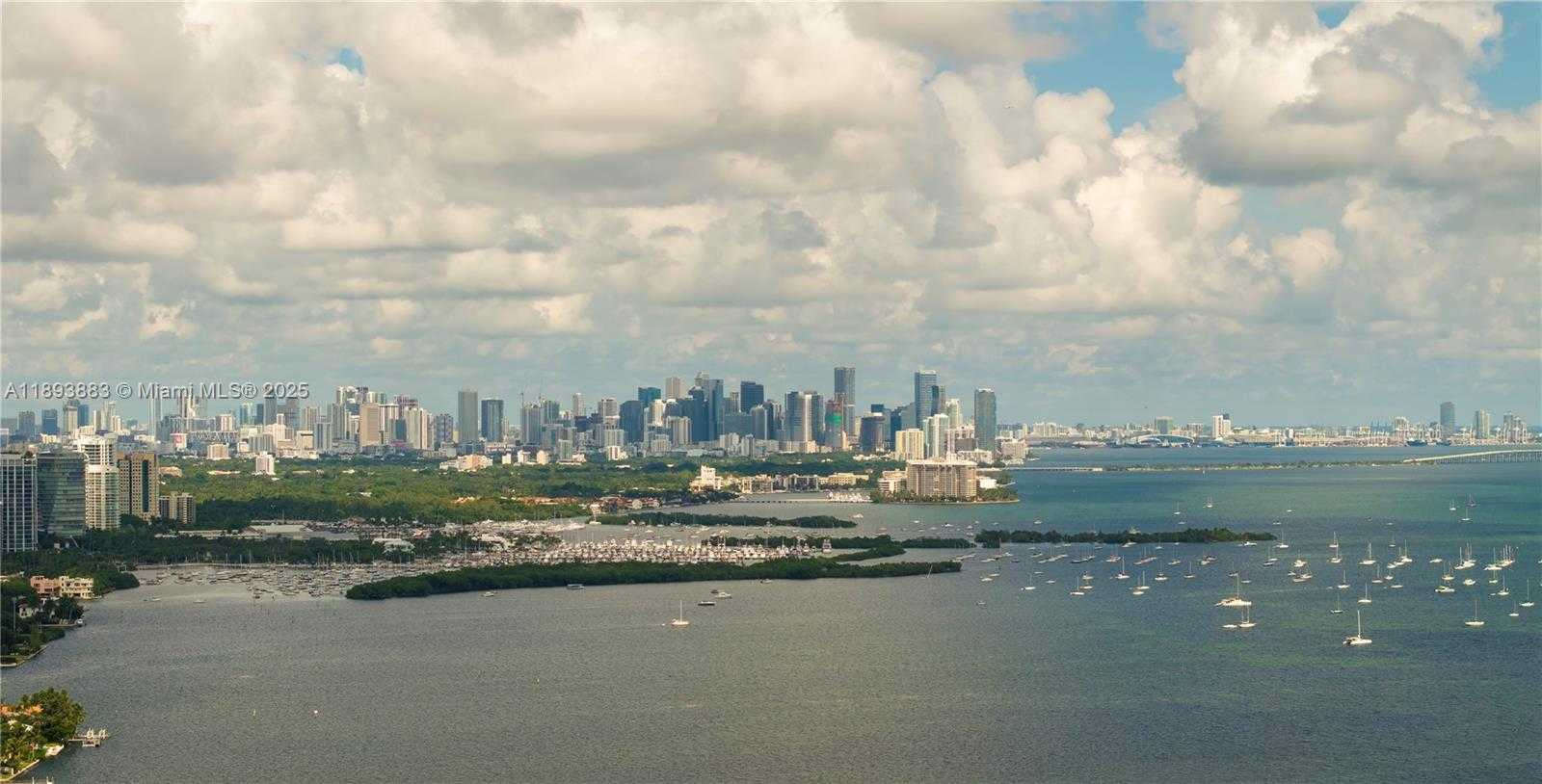 Small Image of 6815 EDGEWATER DR #108, Coral Gables Number 27