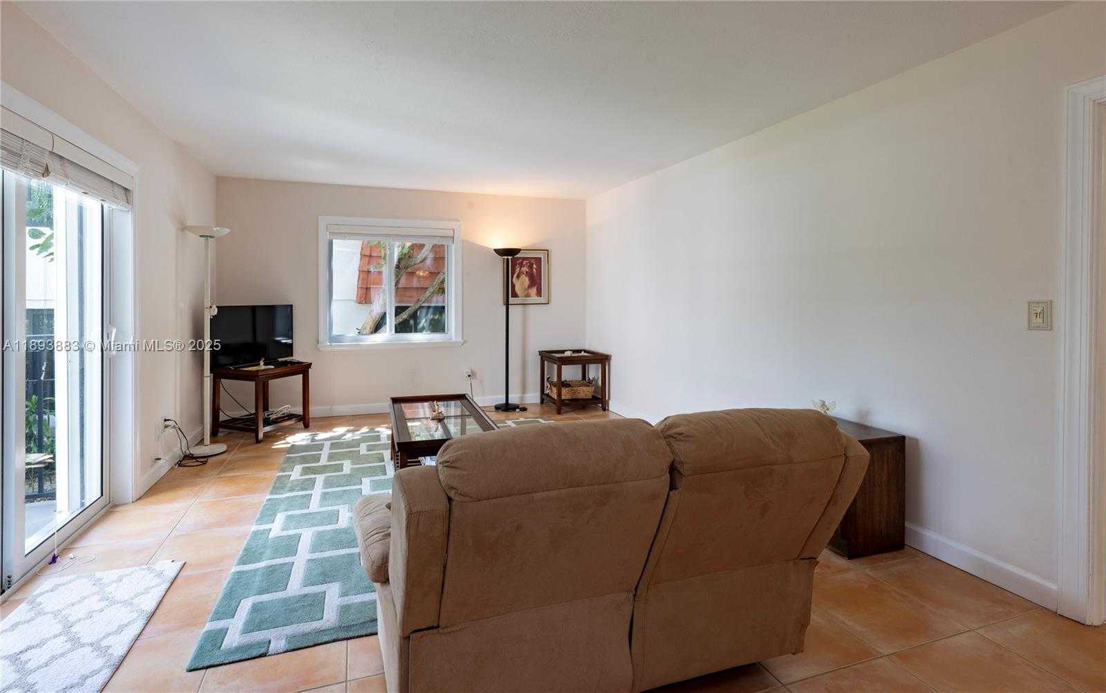 Small Image of 6815 EDGEWATER DR #108, Coral Gables Number 4