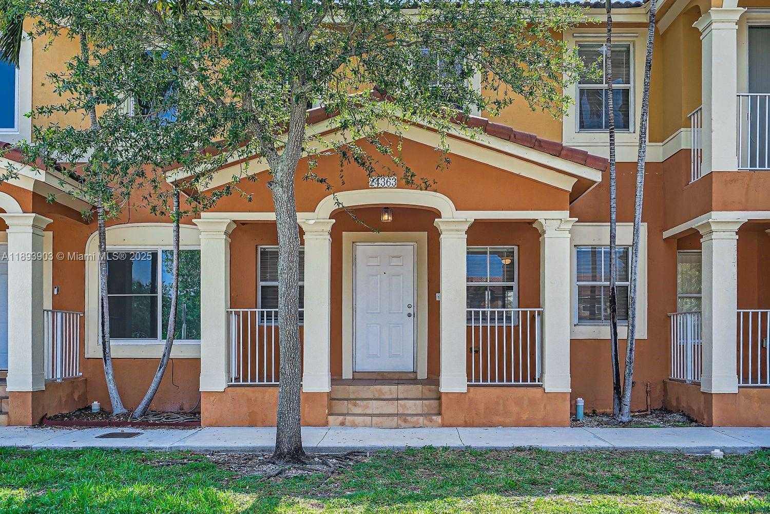 Small Image of 24363 SOUTH WEST 109TH AVE, Homestead Number 2