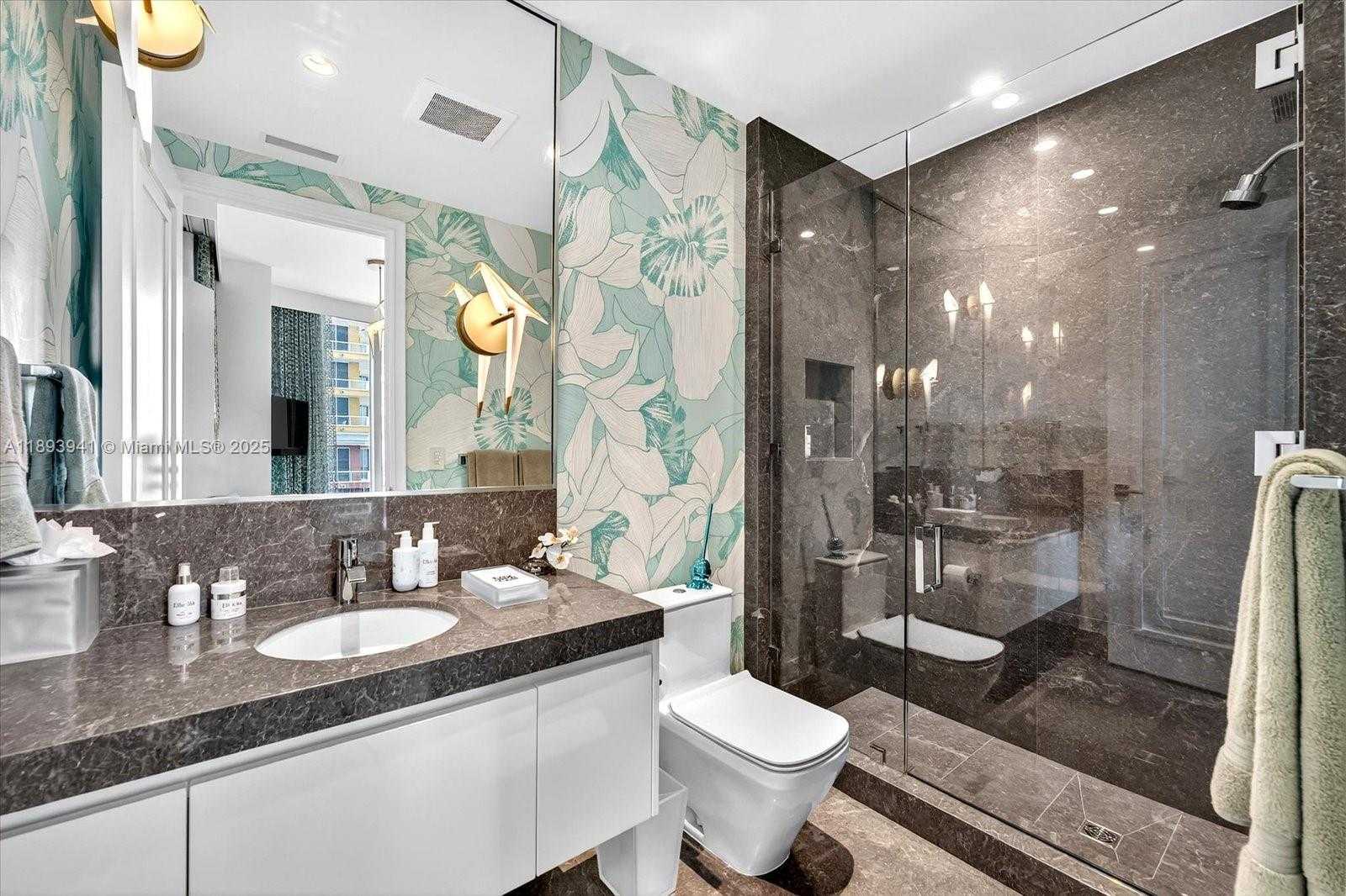 Small Image of 17901 COLLINS AVE #1804, Sunny Isles Beach Number 36