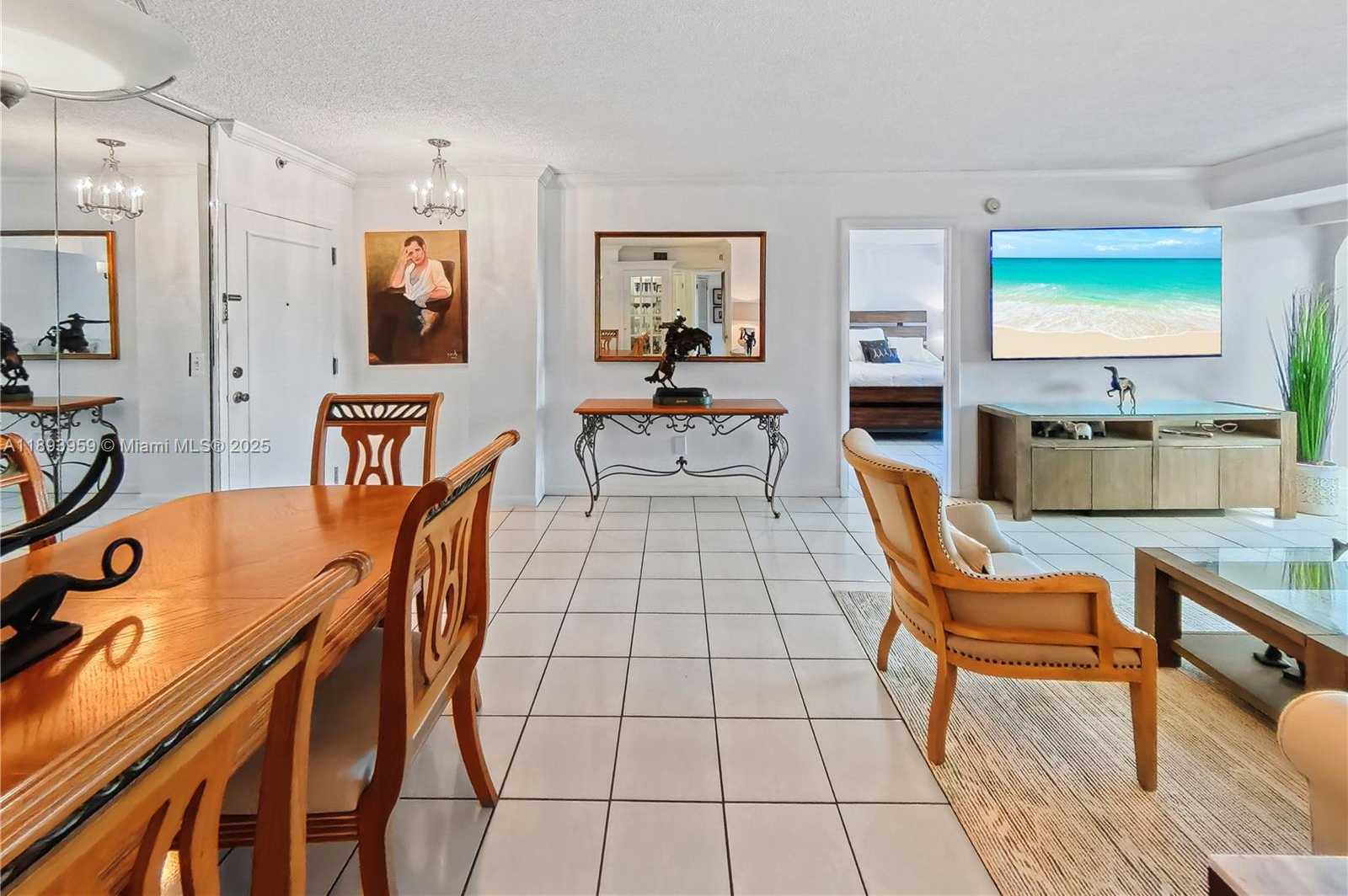 Small Image of 77 CRANDON BLVD #3C, Key Biscayne Number 12
