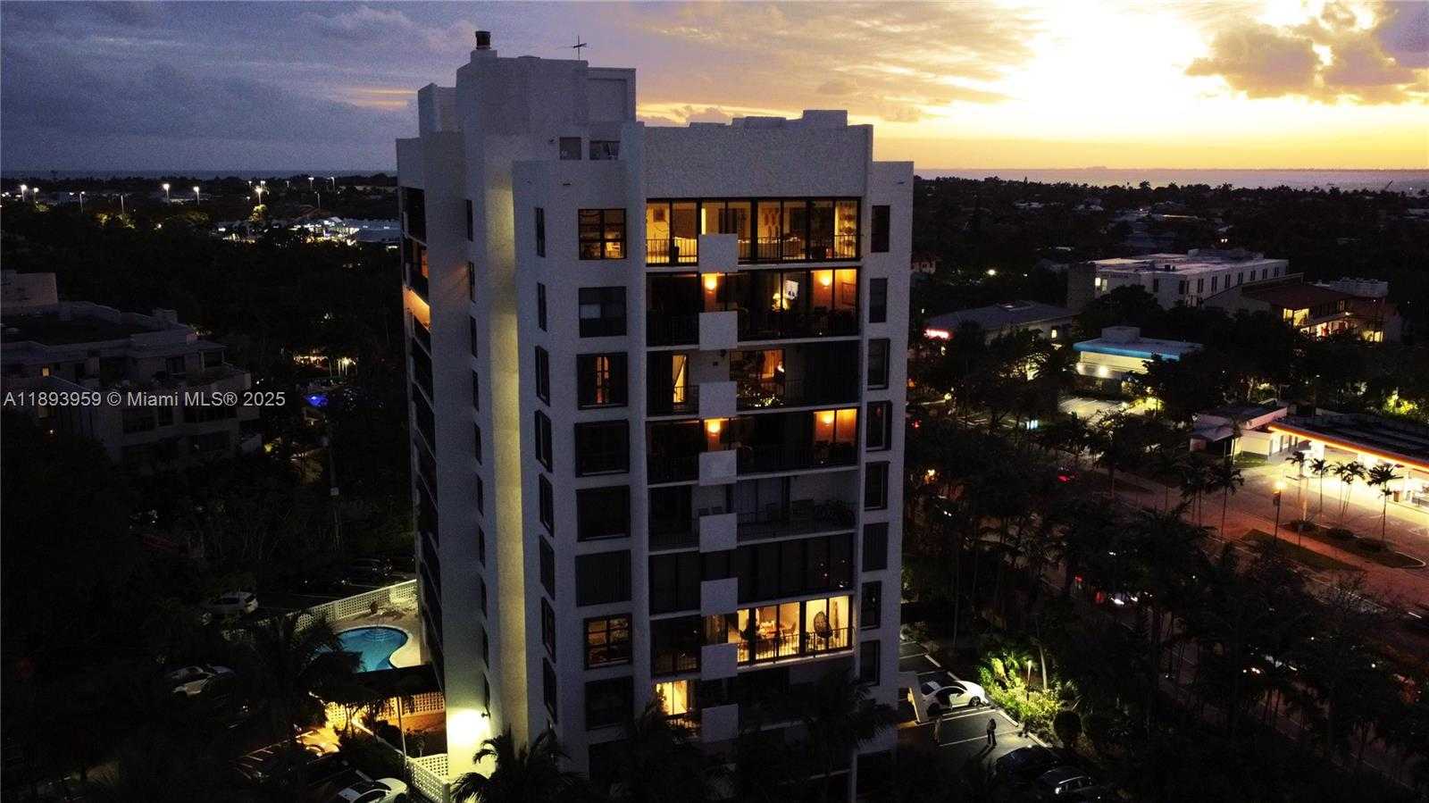 Small Image of 77 CRANDON BLVD #3C, Key Biscayne Number 34