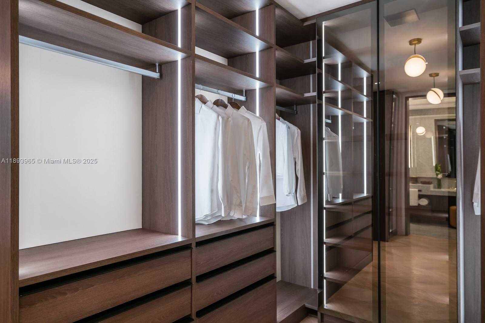 Small Image of 300 NORTH BISCAYNE BLVD #7803, Miami Number 7