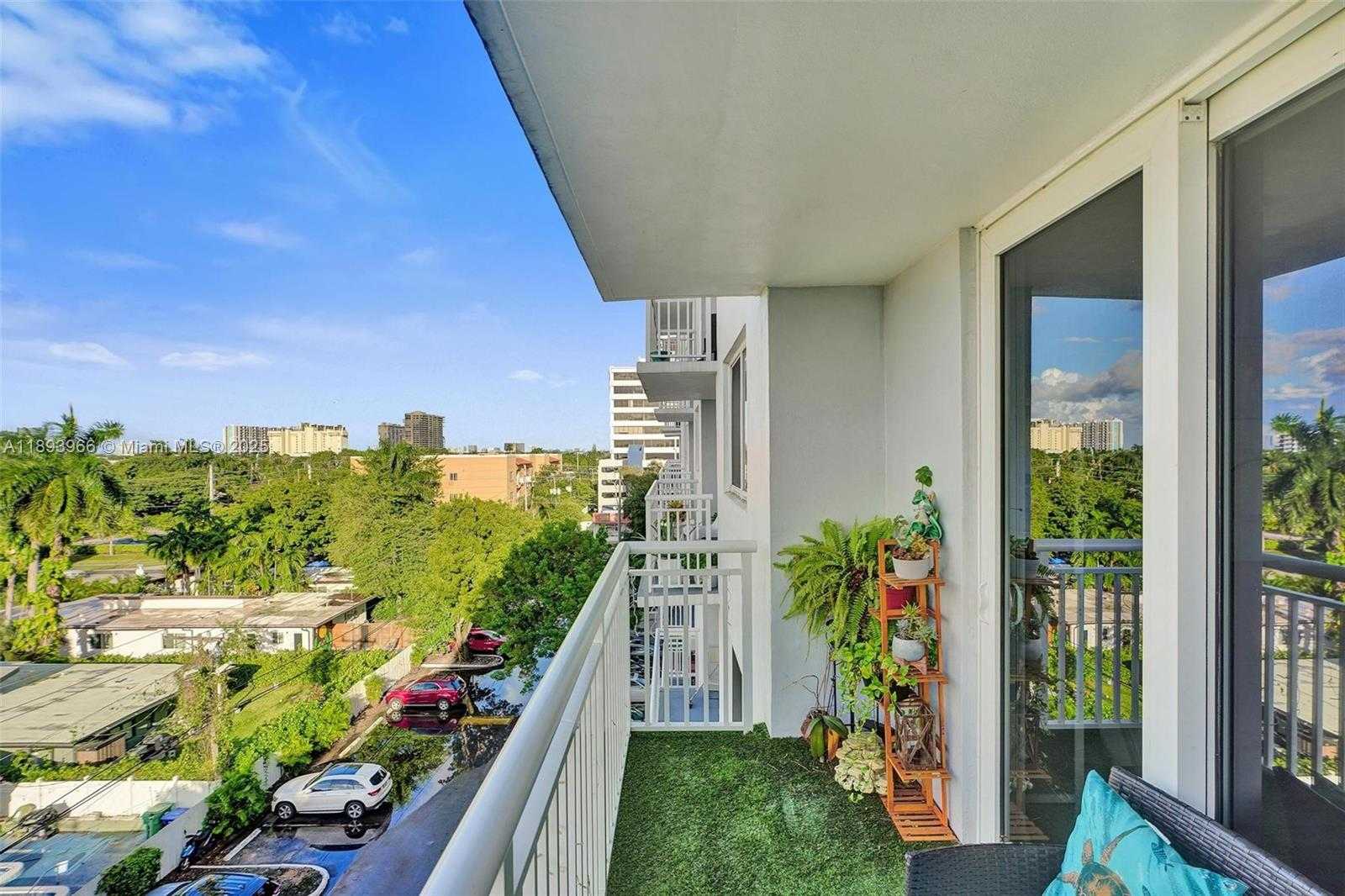 Small Image of 1251 NORTH EAST 108TH ST #610, Miami Number 12