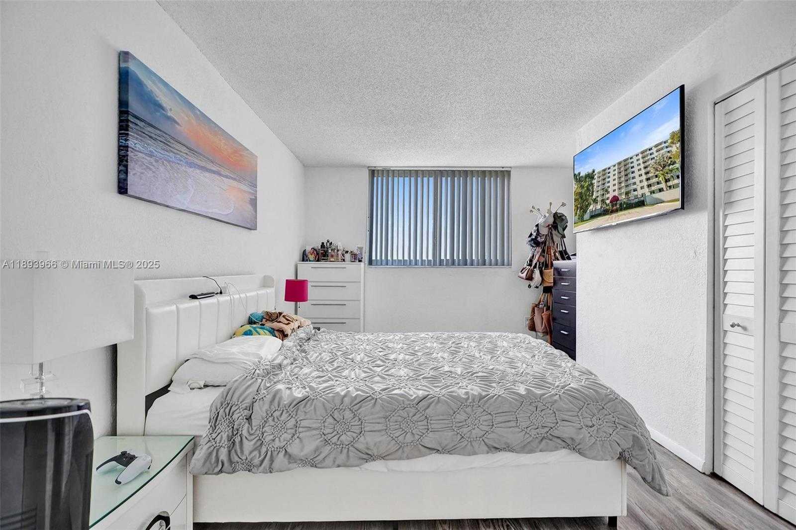 Small Image of 1251 NORTH EAST 108TH ST #610, Miami Number 18