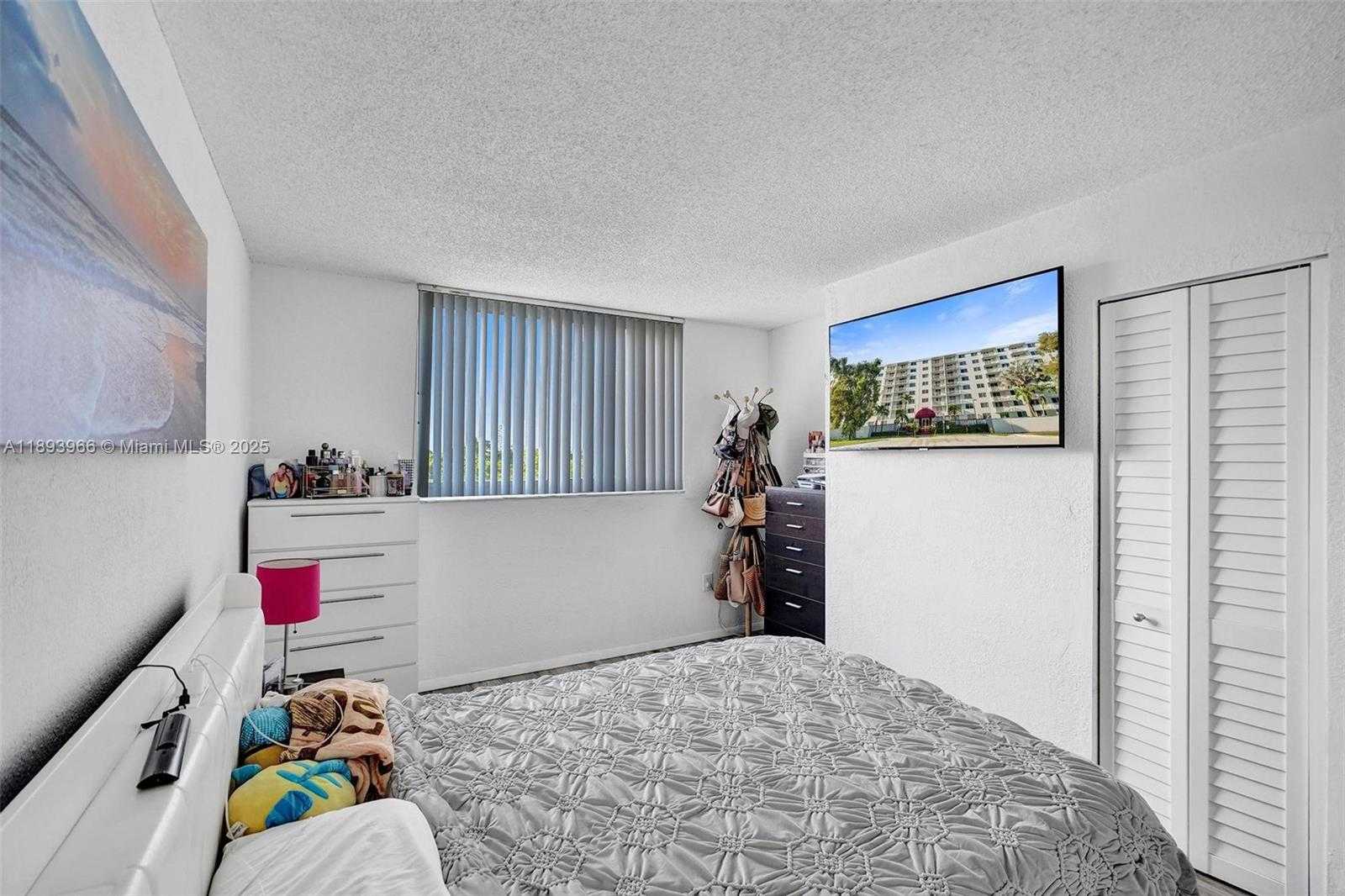 Small Image of 1251 NORTH EAST 108TH ST #610, Miami Number 20