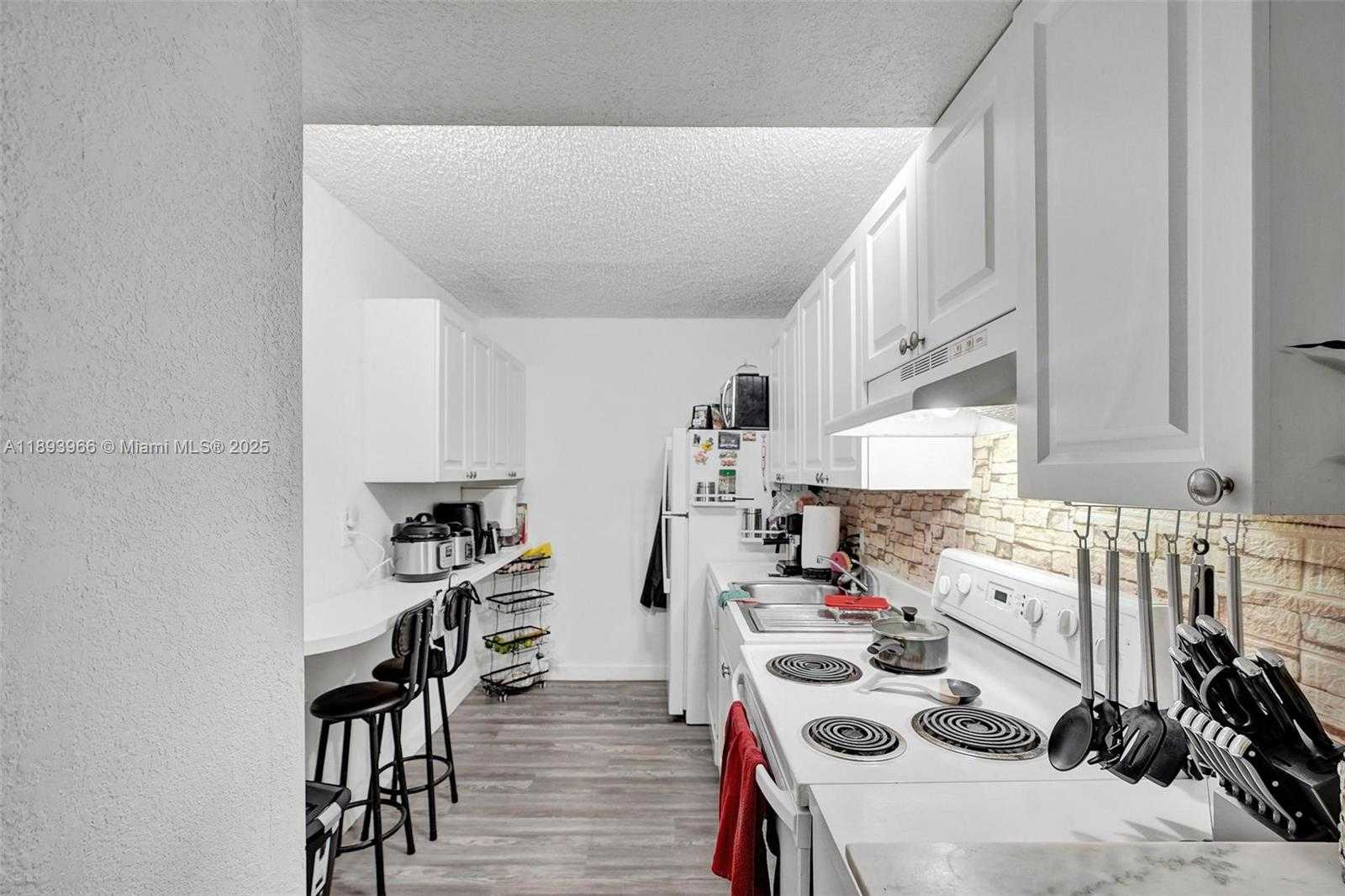 Small Image of 1251 NORTH EAST 108TH ST #610, Miami Number 34