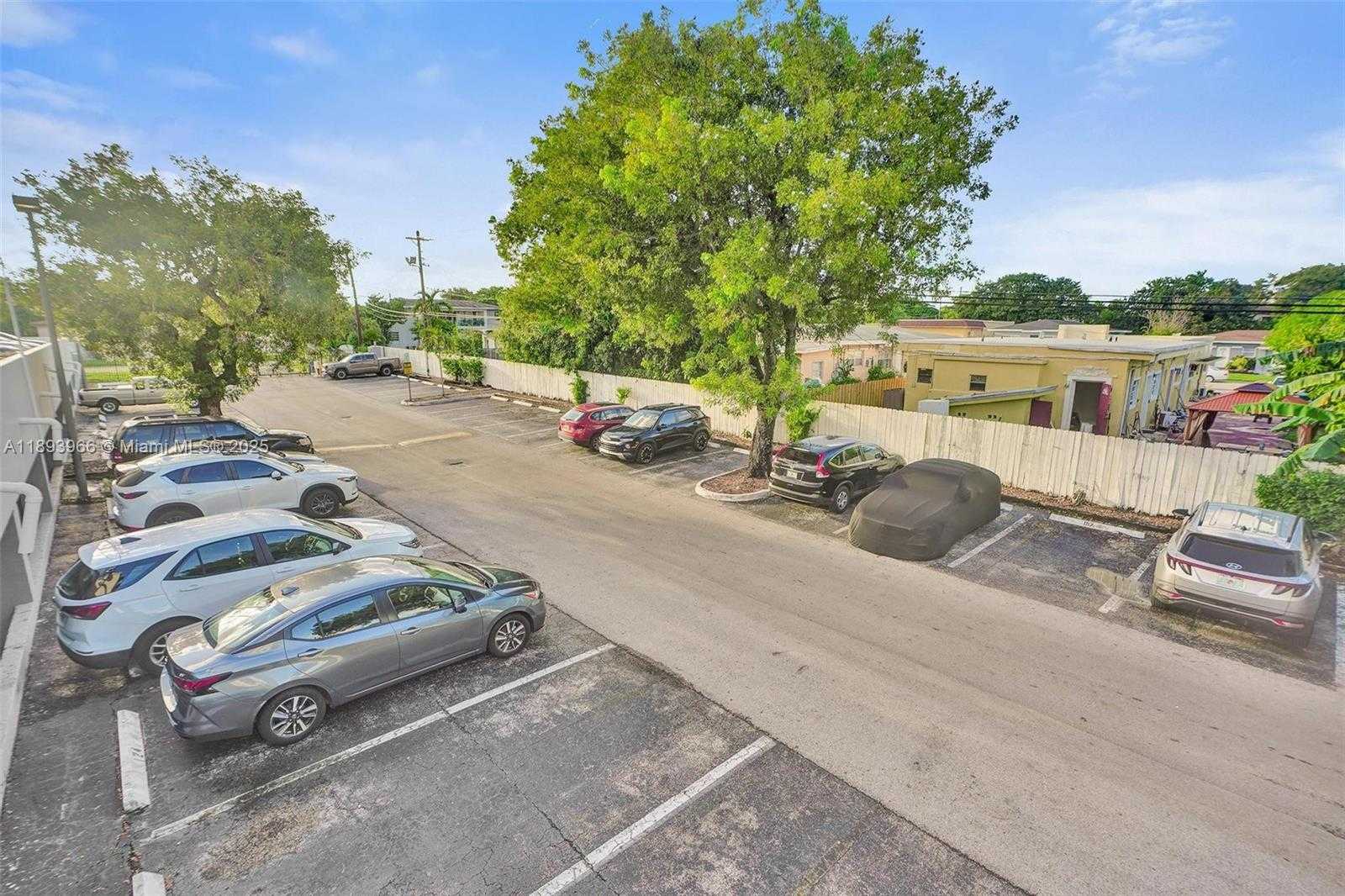 Small Image of 1251 NORTH EAST 108TH ST #610, Miami Number 49