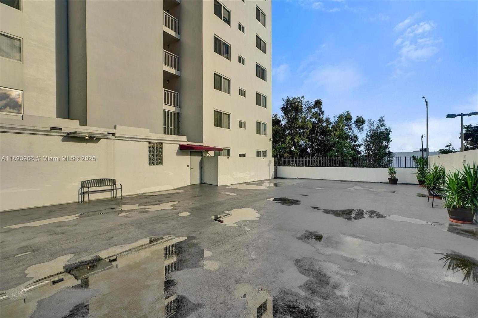 Small Image of 1251 NORTH EAST 108TH ST #610, Miami Number 52