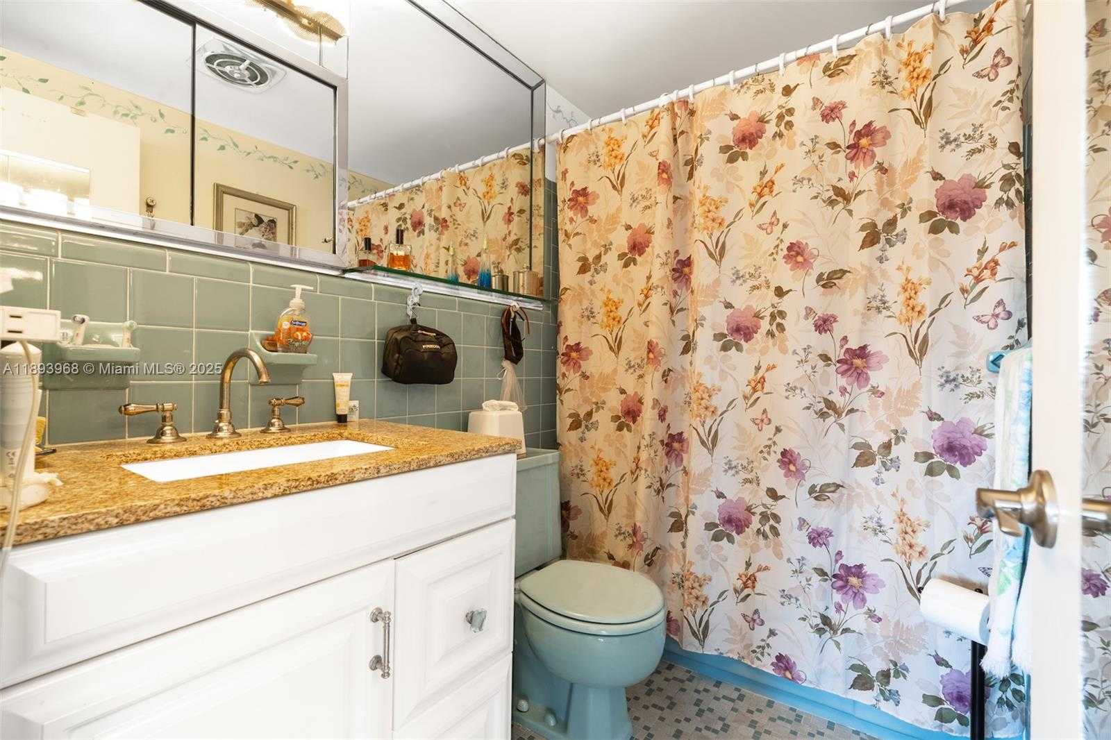 Small Image of 2500 DIANA DR #306, Hallandale Beach Number 11