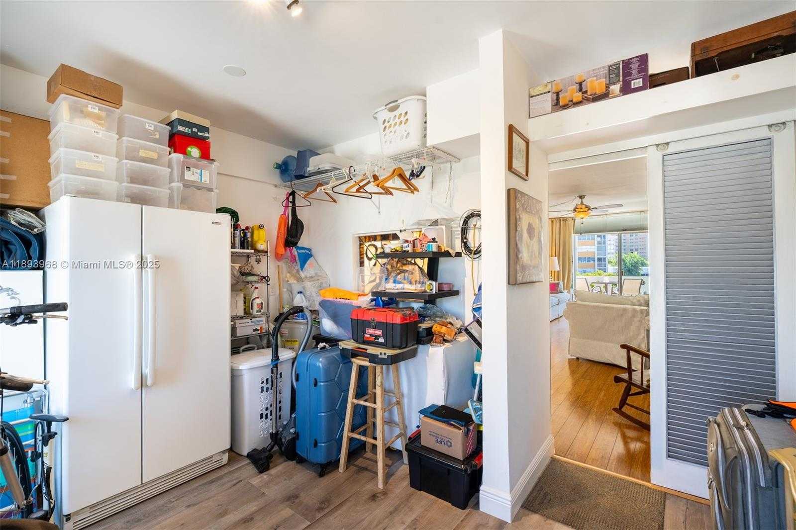 Small Image of 2500 DIANA DR #306, Hallandale Beach Number 13