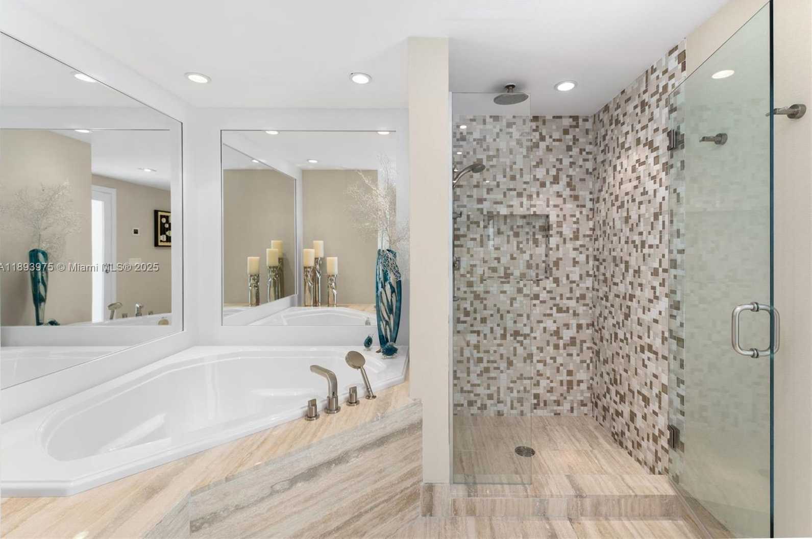Small Image of 6899 COLLINS AVE #3404, Miami Beach Number 16