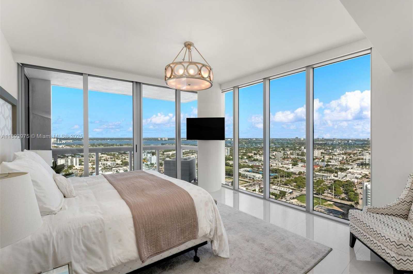 Small Image of 6899 COLLINS AVE #3404, Miami Beach Number 22