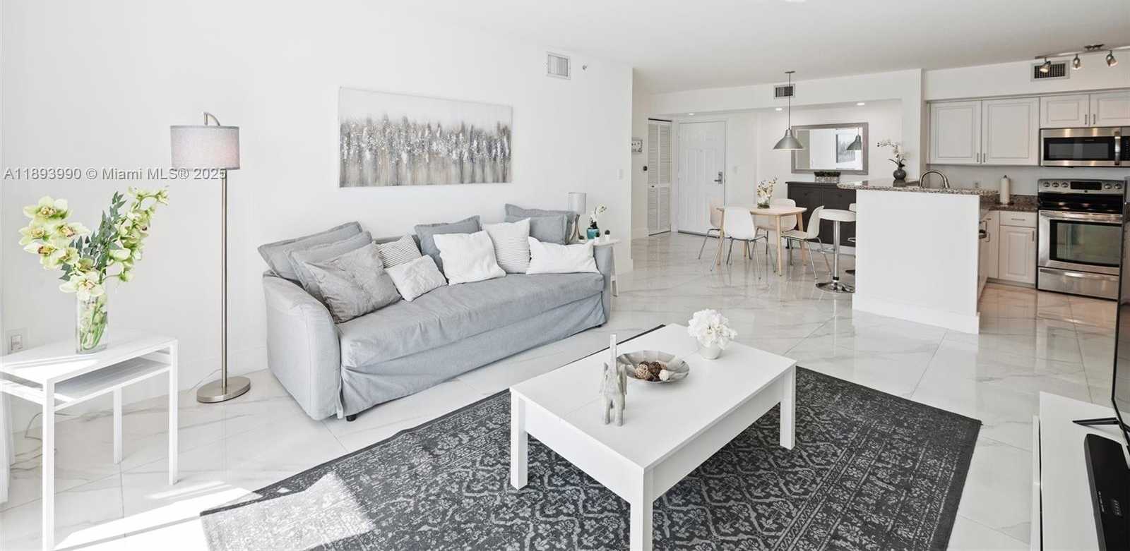 Small Image of 1155 BRICKELL BAY DR #903, Miami Number 10