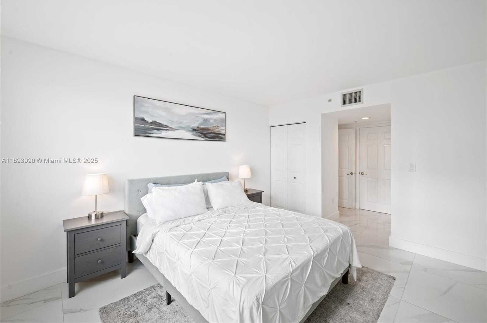 Small Image of 1155 BRICKELL BAY DR #903, Miami Number 16