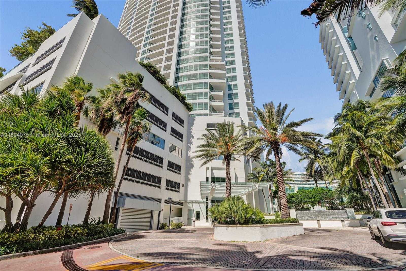 Small Image of 4401 COLLINS AVE #1408, Miami Beach Number 23