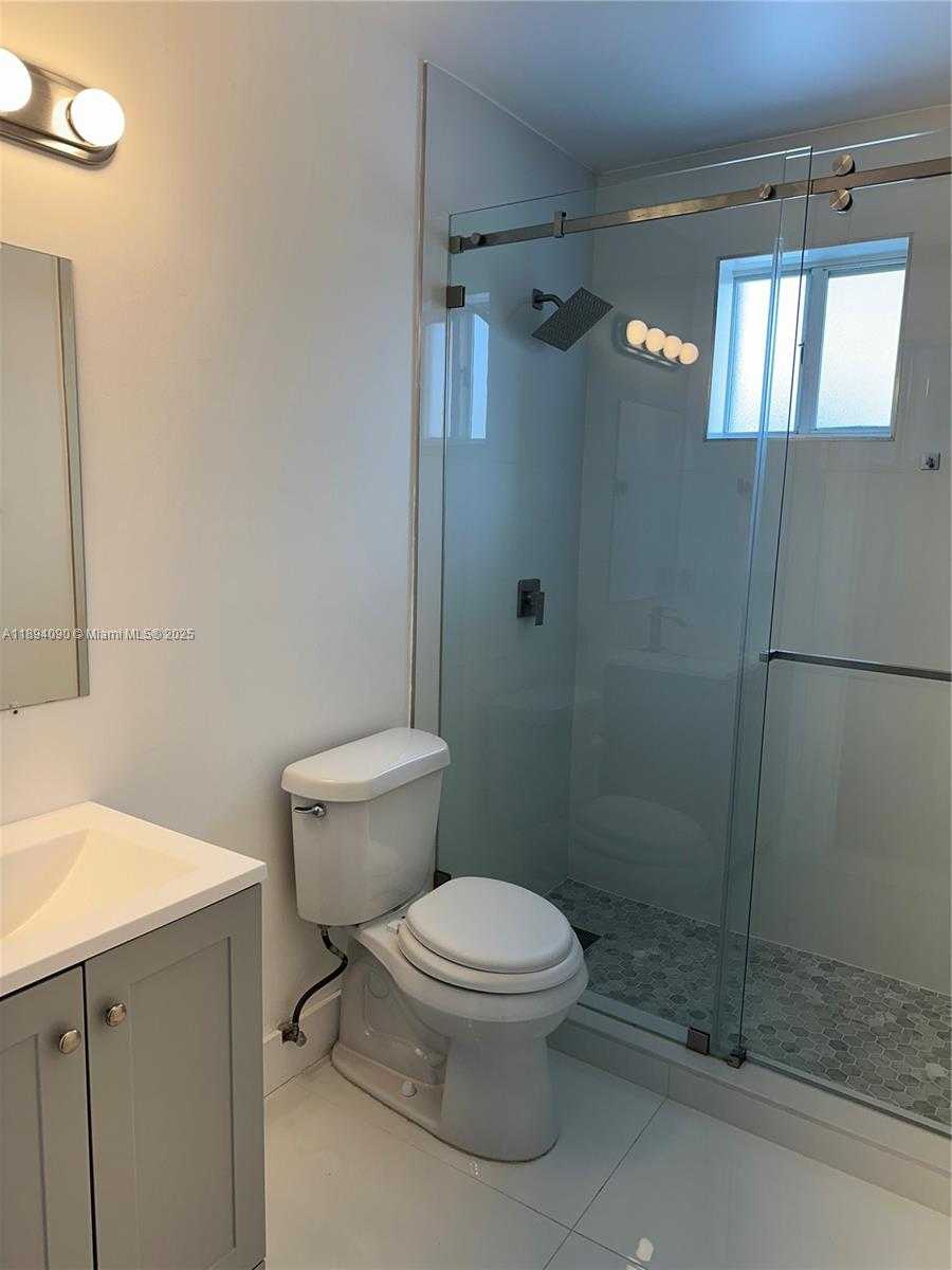Small Image of 5705 NORTH WEST 109TH AVE #50, Doral Number 10