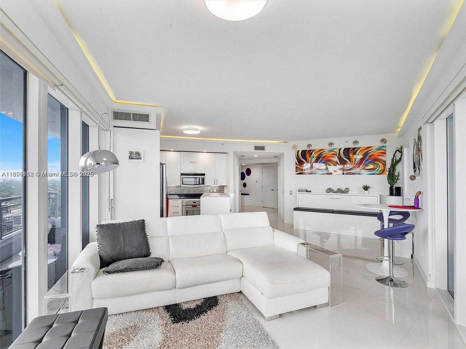 Small Image of 60 SOUTH WEST 13TH ST #2500, Miami Number 2
