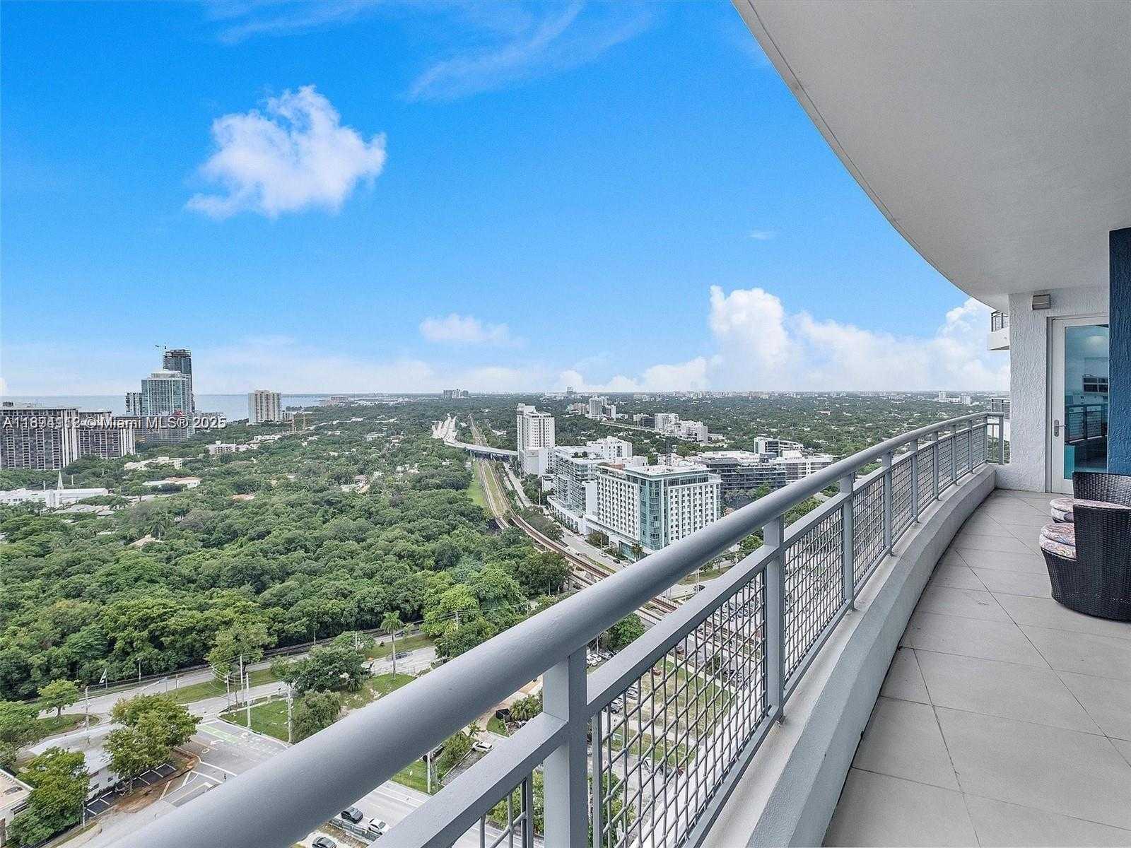 Small Image of 60 SOUTH WEST 13TH ST #2500, Miami Number 3