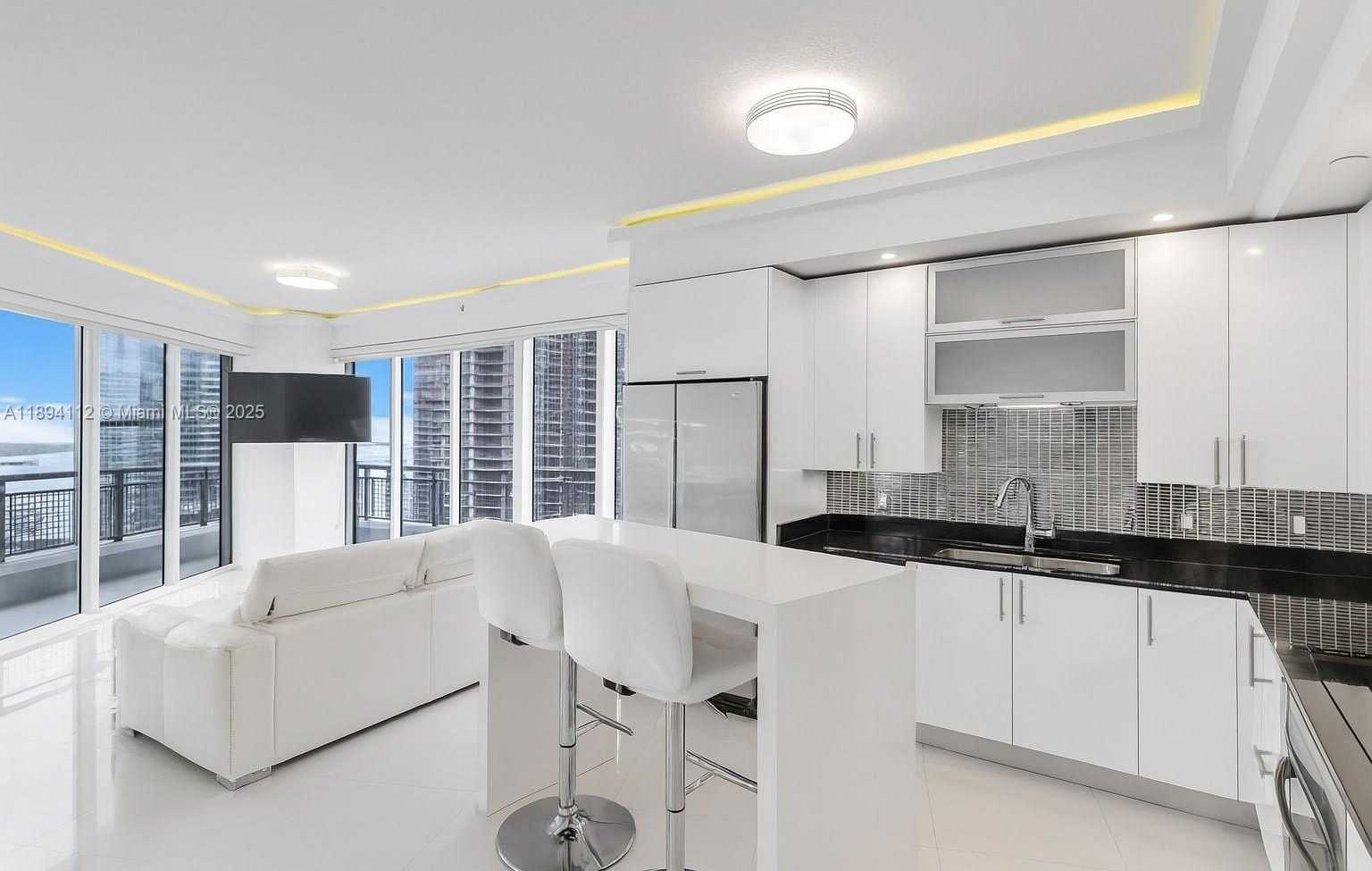 Small Image of 60 SOUTH WEST 13TH ST #2500, Miami Number 4