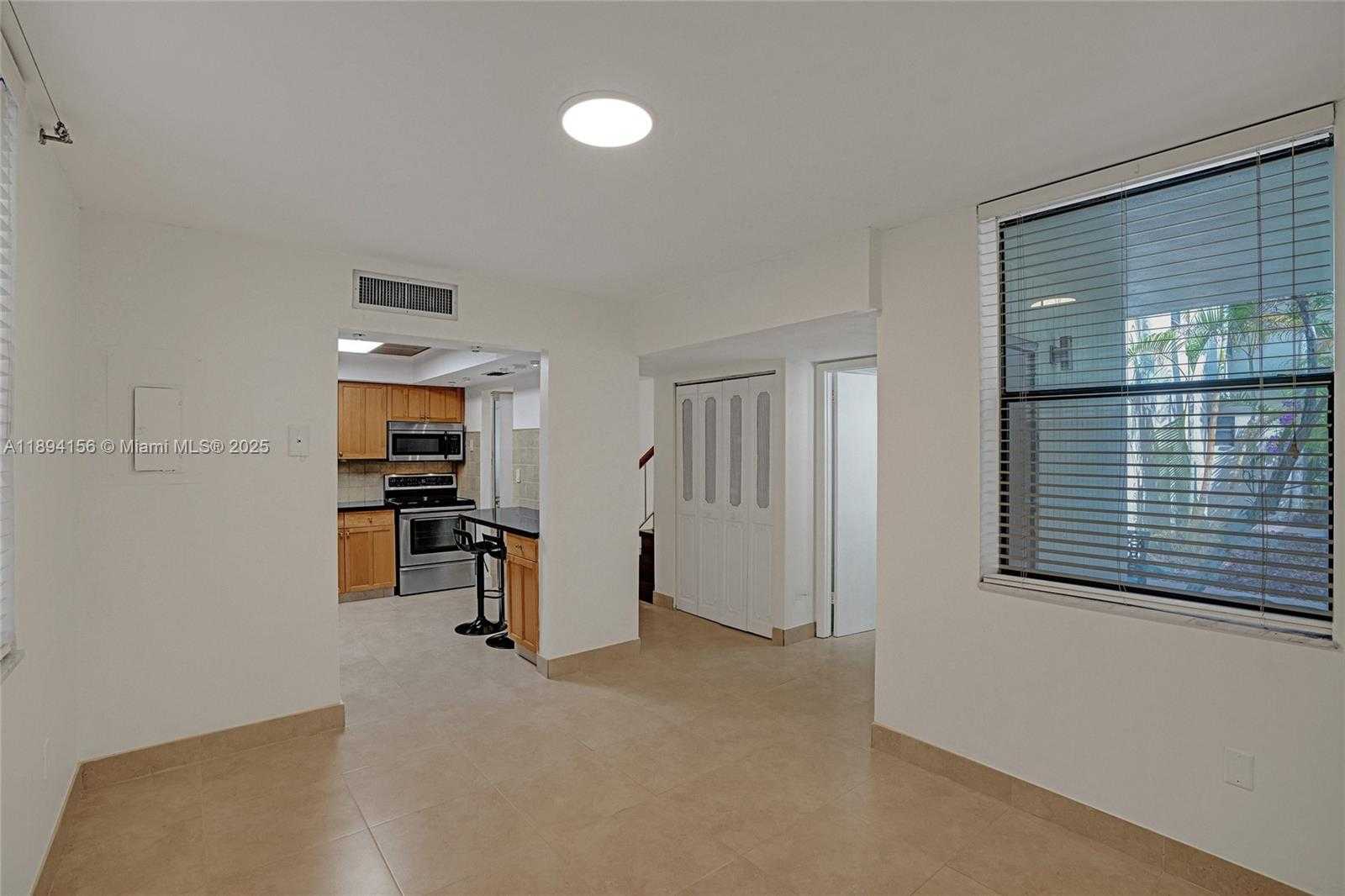 Small Image of 20291 NORTH EAST 30TH AVE #112, Aventura Number 3
