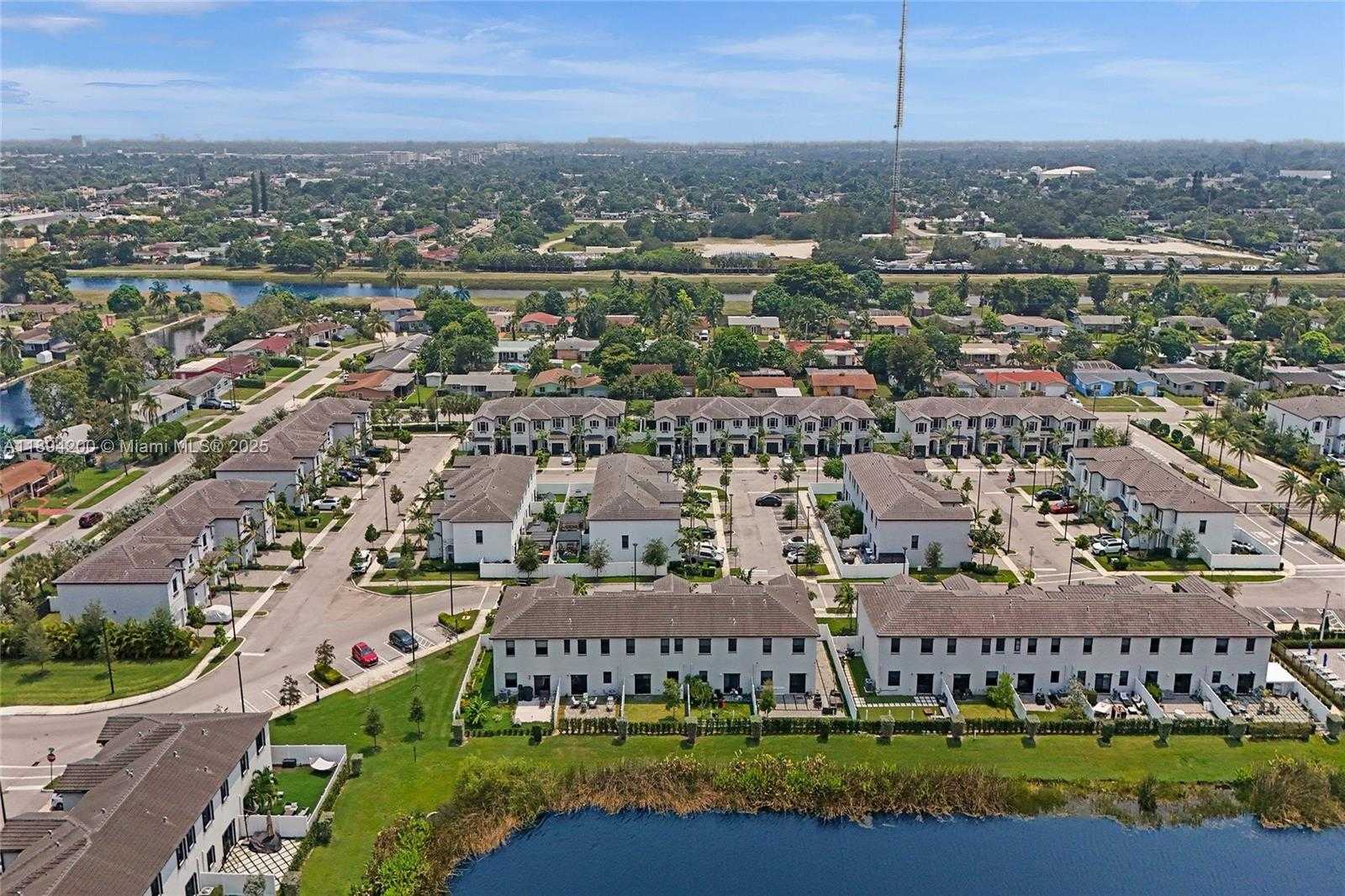 Small Image of 411 NORTH WEST 204TH ST, Miami Gardens Number 20