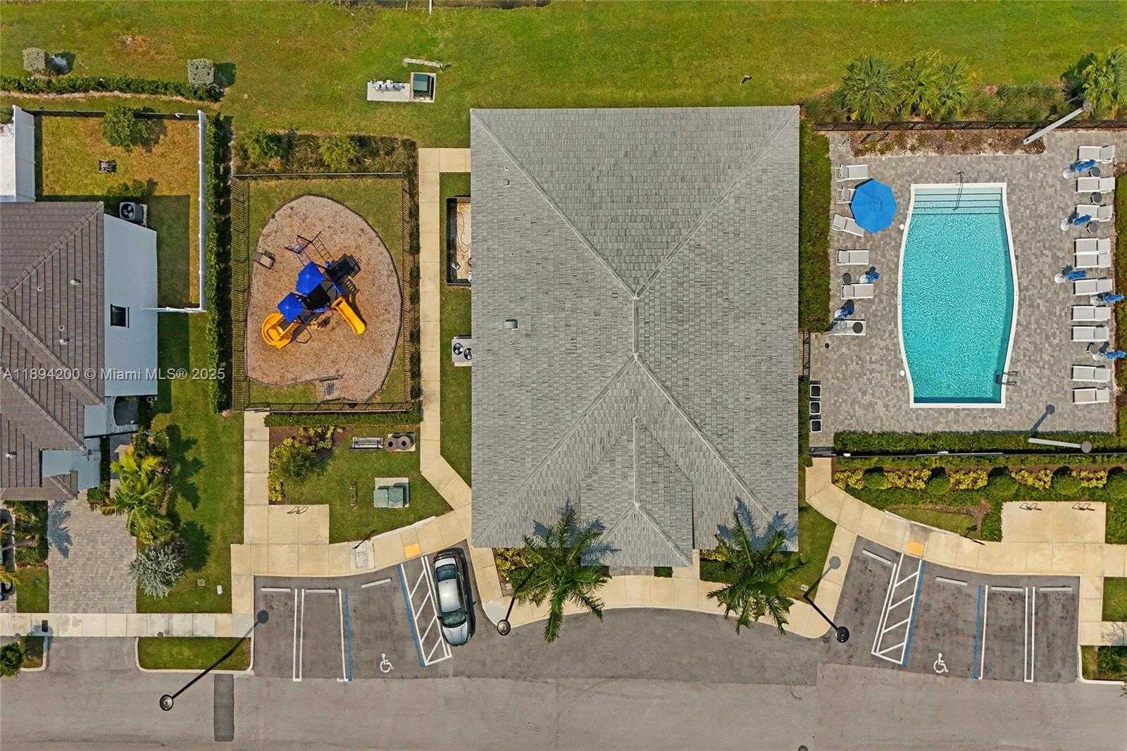 Small Image of 411 NORTH WEST 204TH ST, Miami Gardens Number 21