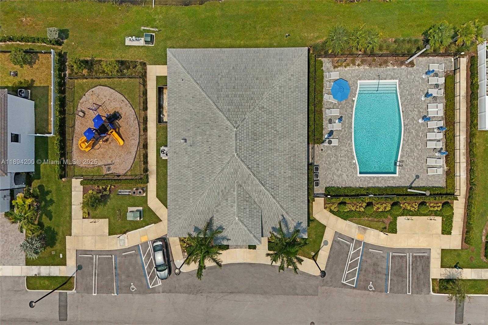 Small Image of 411 NORTH WEST 204TH ST, Miami Gardens Number 22
