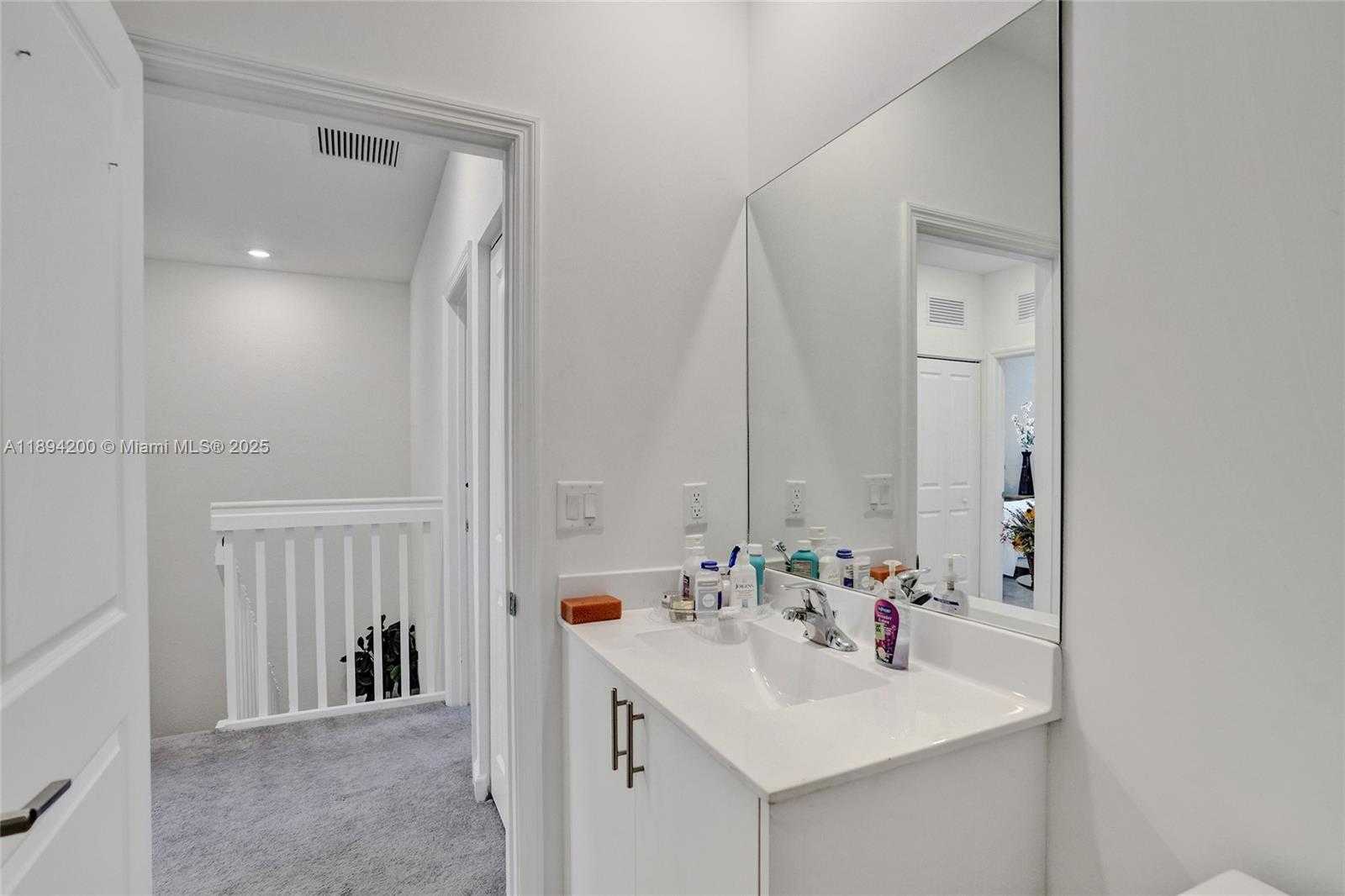 Small Image of 411 NORTH WEST 204TH ST, Miami Gardens Number 32
