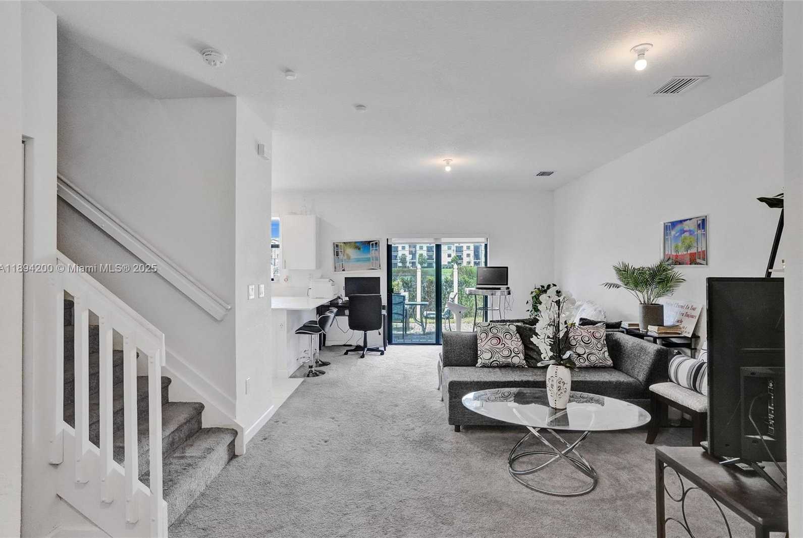 Small Image of 411 NORTH WEST 204TH ST, Miami Gardens Number 4