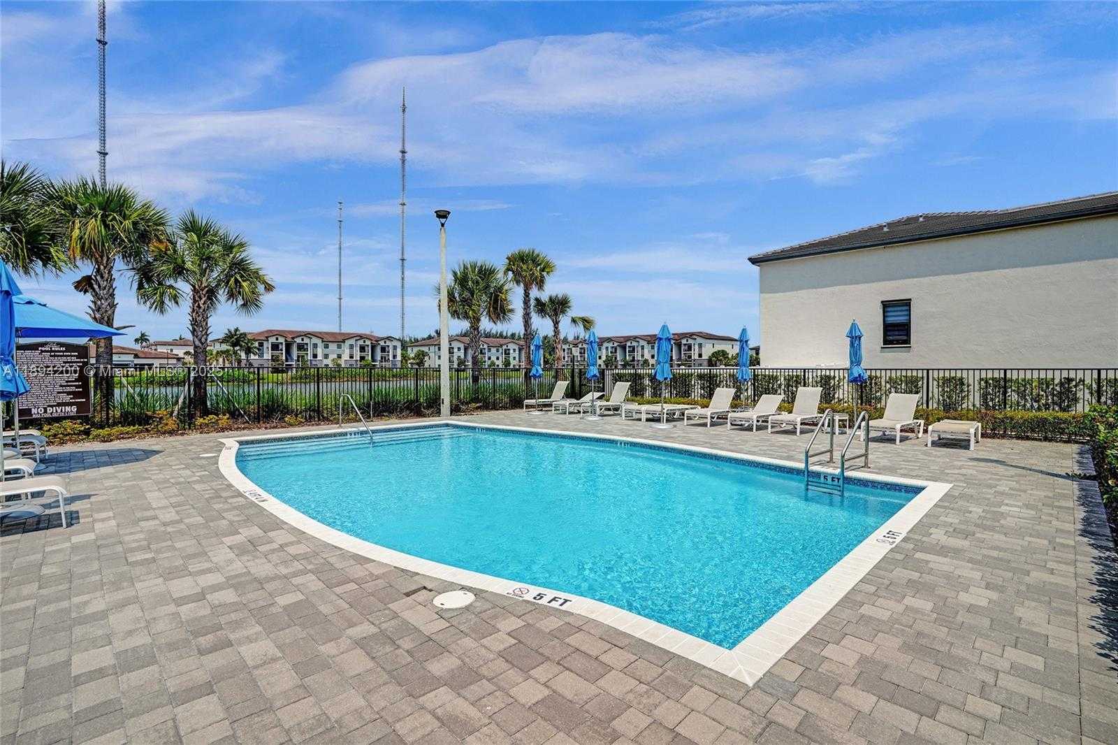 Small Image of 411 NORTH WEST 204TH ST, Miami Gardens Number 40