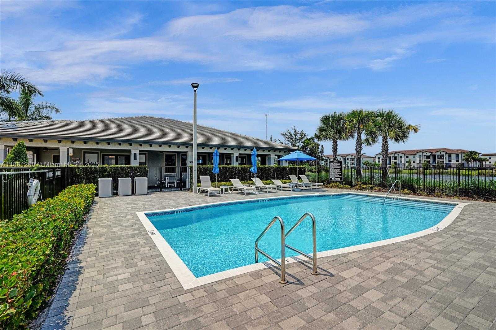 Small Image of 411 NORTH WEST 204TH ST, Miami Gardens Number 41