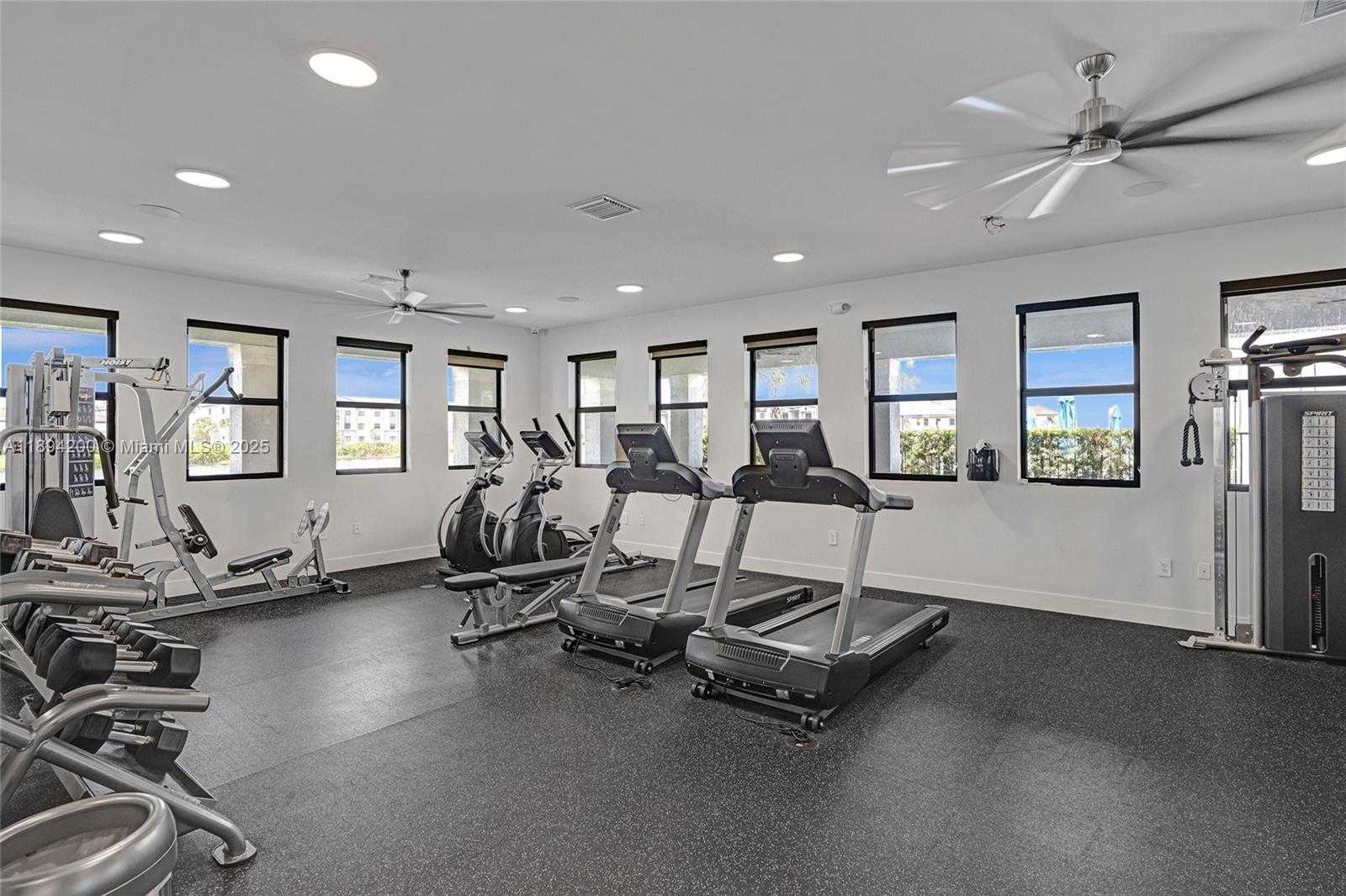 Small Image of 411 NORTH WEST 204TH ST, Miami Gardens Number 44