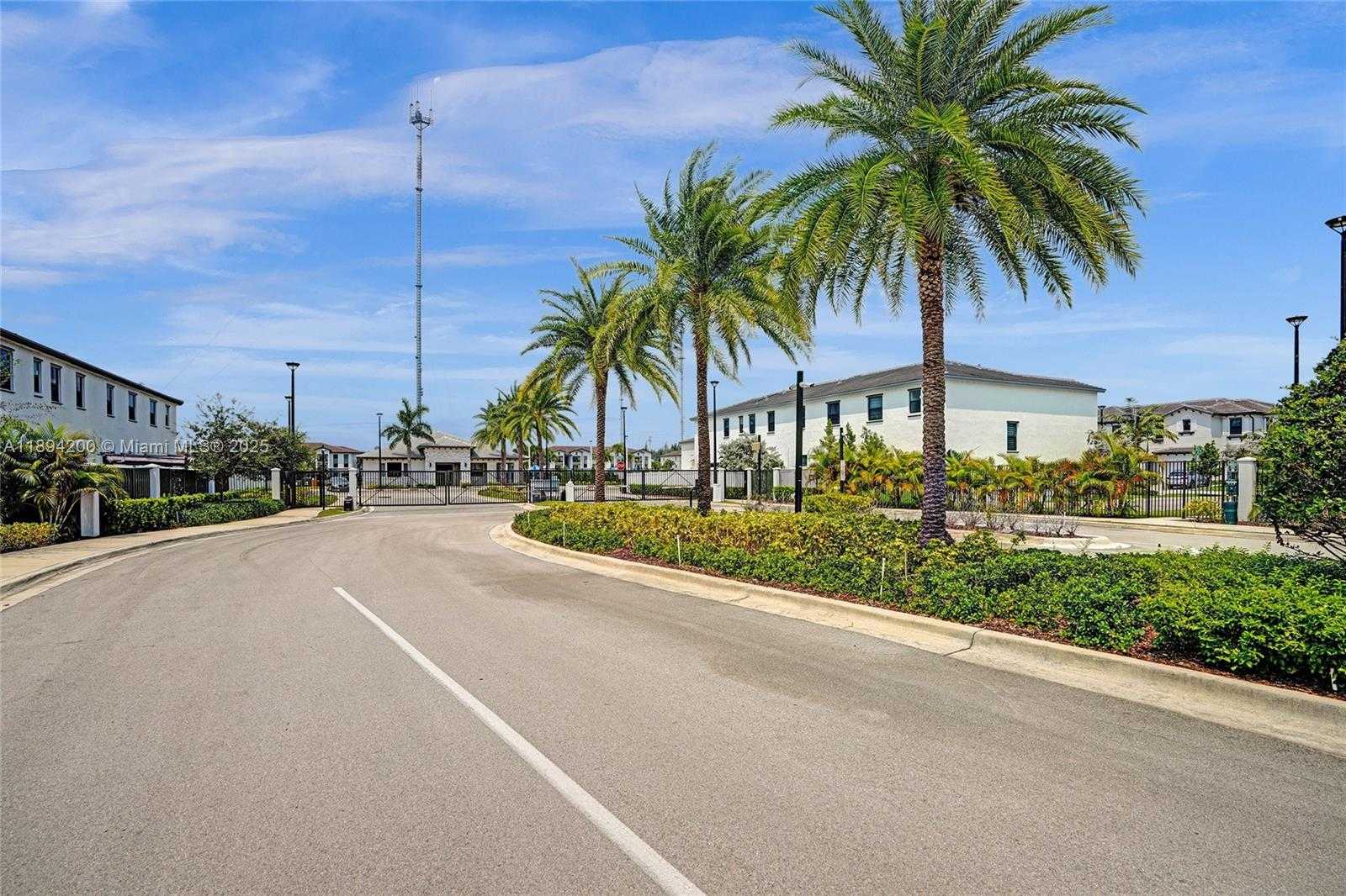Small Image of 411 NORTH WEST 204TH ST, Miami Gardens Number 47