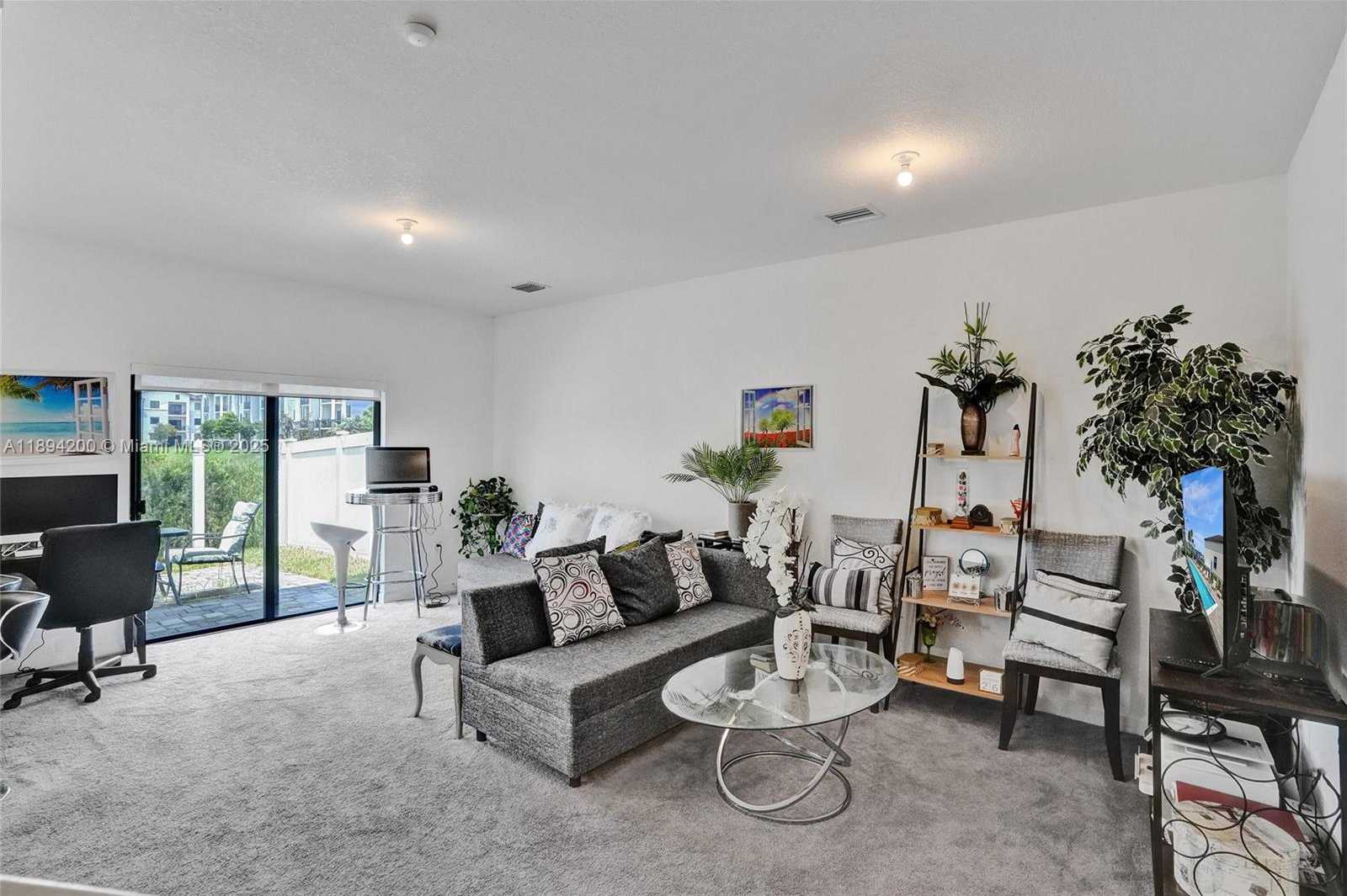 Small Image of 411 NORTH WEST 204TH ST, Miami Gardens Number 5