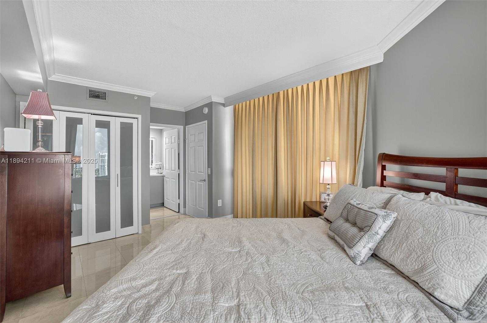 Small Image of 3370 HIDDEN BAY DR #2607, Aventura Number 37