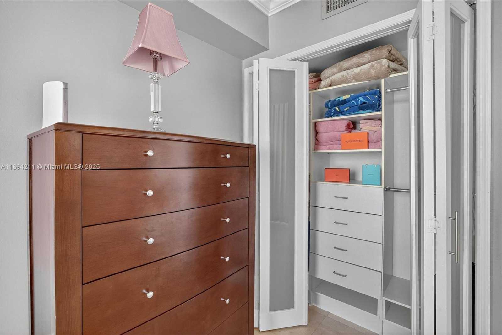 Small Image of 3370 HIDDEN BAY DR #2607, Aventura Number 39