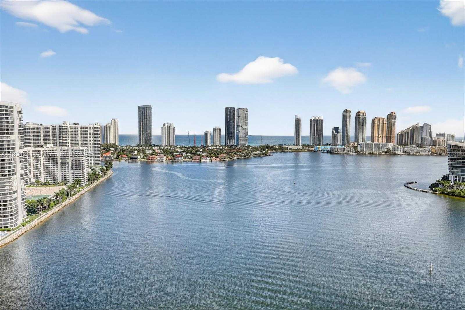 Small Image of 3370 HIDDEN BAY DR #2607, Aventura Number 46