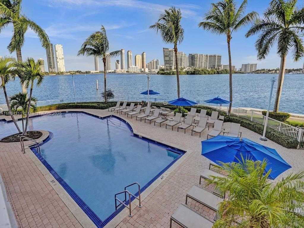 Small Image of 3370 HIDDEN BAY DR #2607, Aventura Number 51