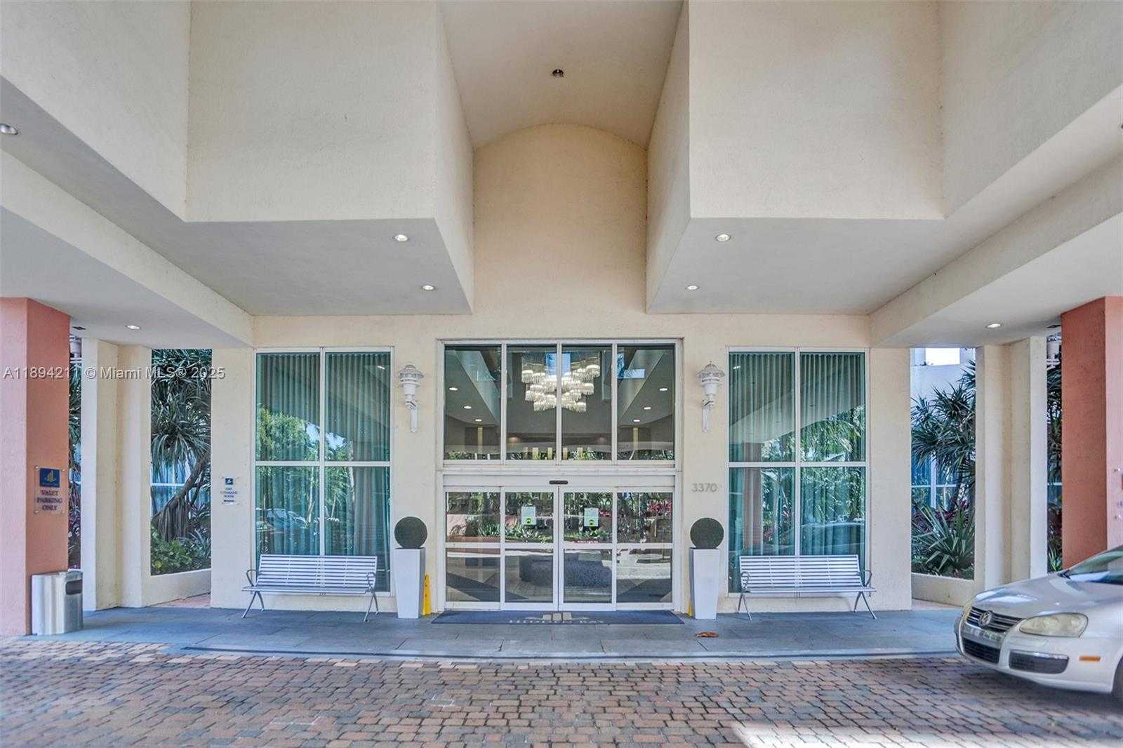 Small Image of 3370 HIDDEN BAY DR #2607, Aventura Number 58