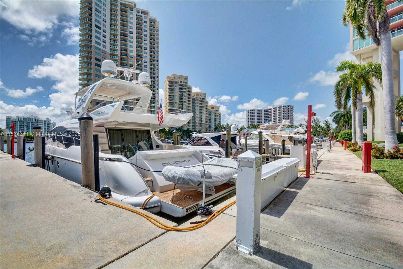 Small Image of 3370 HIDDEN BAY DR #2607, Aventura Number 69