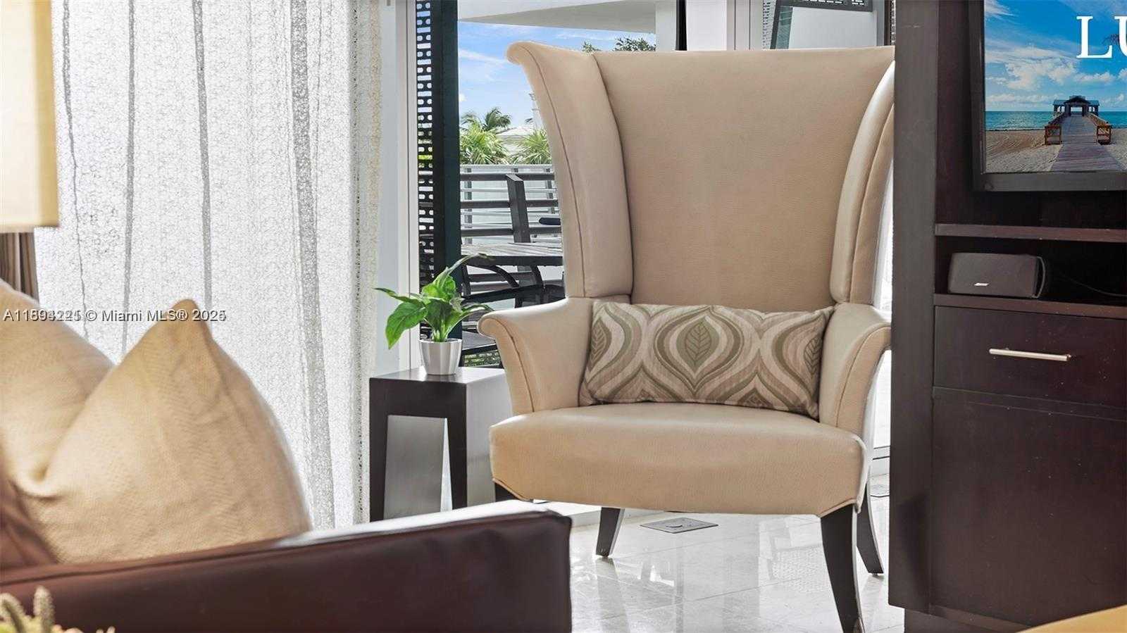 Small Image of 1437 COLLINS AVE #327, Miami Beach Number 9