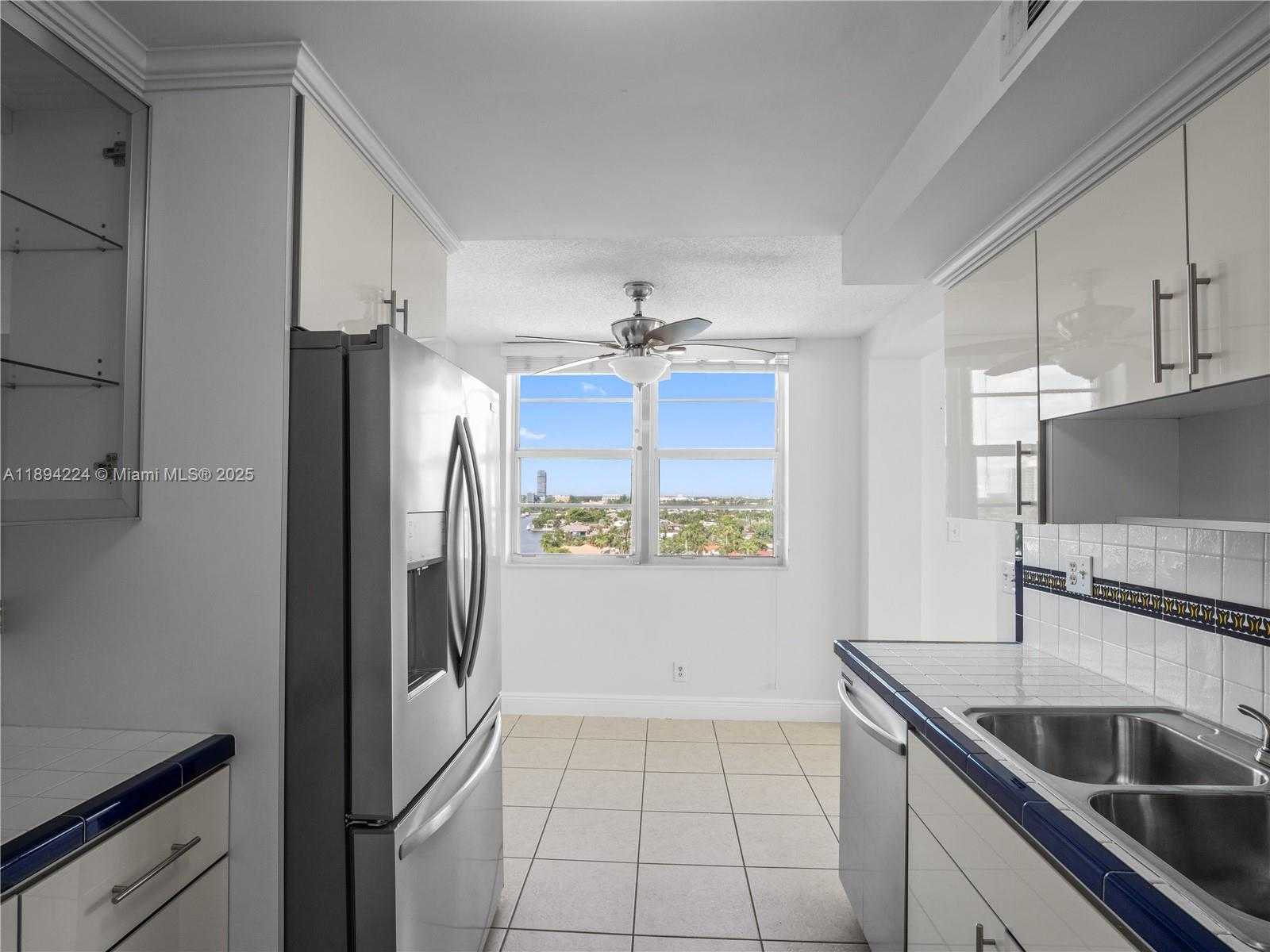 Small Image of 3161 SOUTH OCEAN DR #1201, Hallandale Beach Number 10