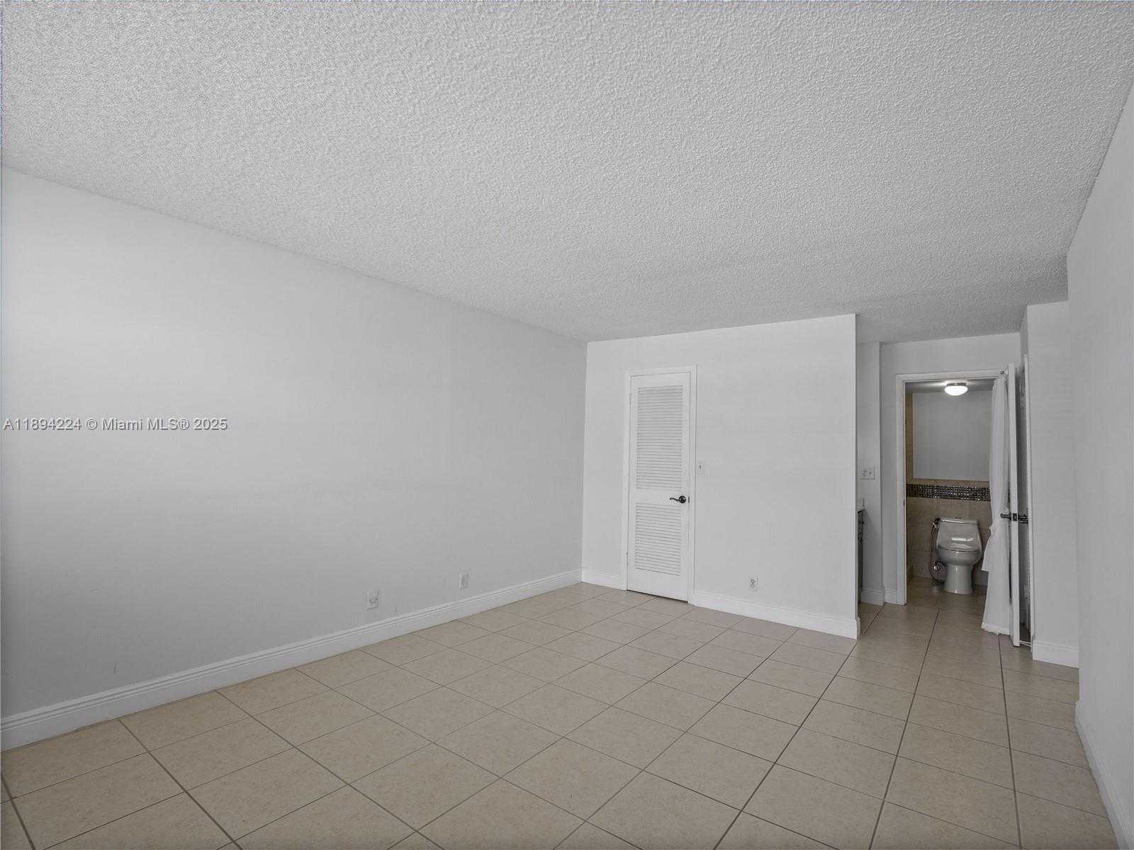 Small Image of 3161 SOUTH OCEAN DR #1201, Hallandale Beach Number 25
