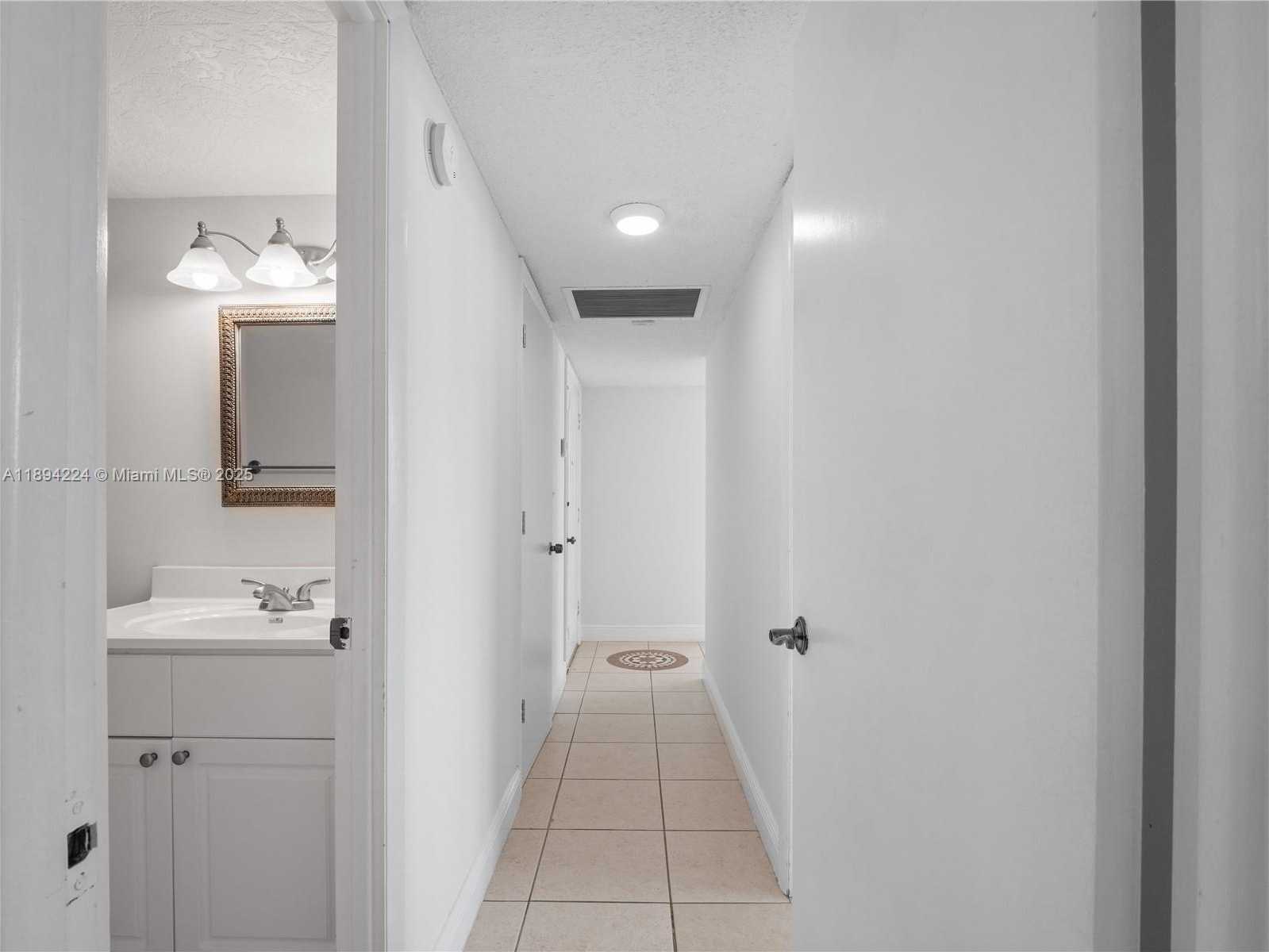 Small Image of 3161 SOUTH OCEAN DR #1201, Hallandale Beach Number 28